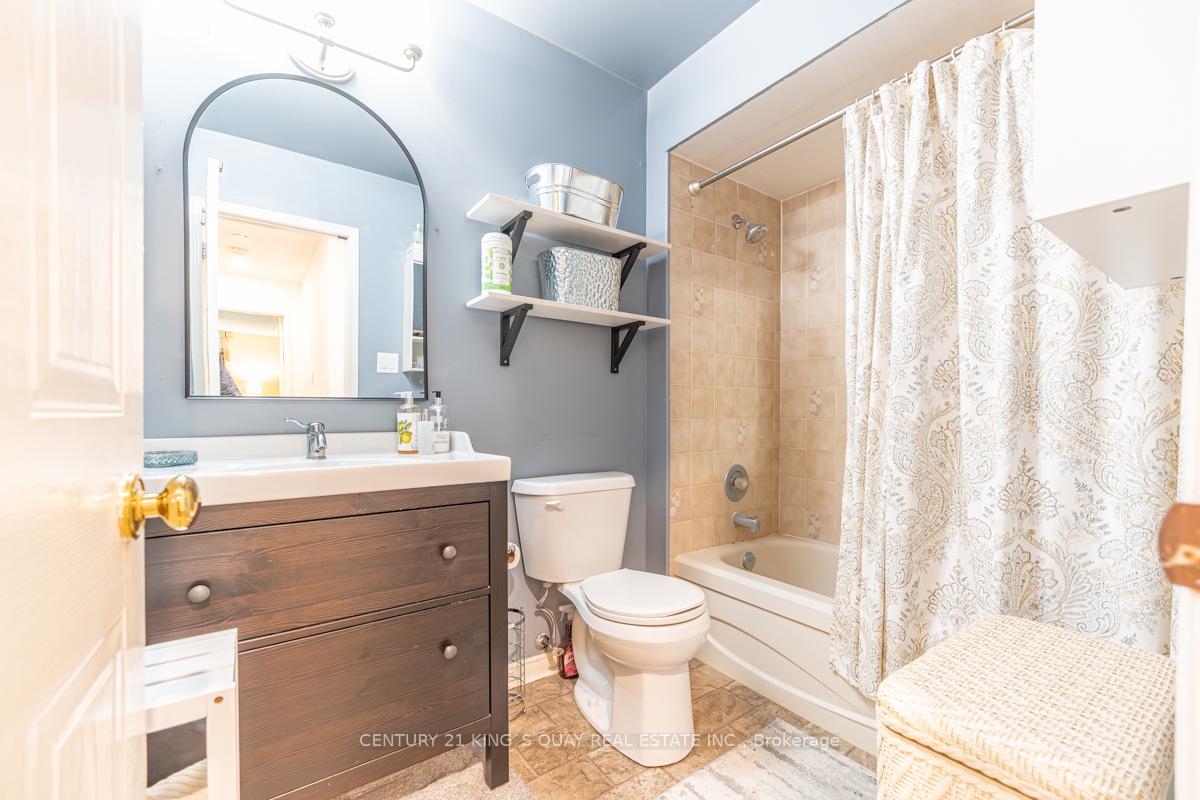 Photo 29 of 40 Stonehill Boulevard, East Gwillimbury, Holland Landing — HOMEH