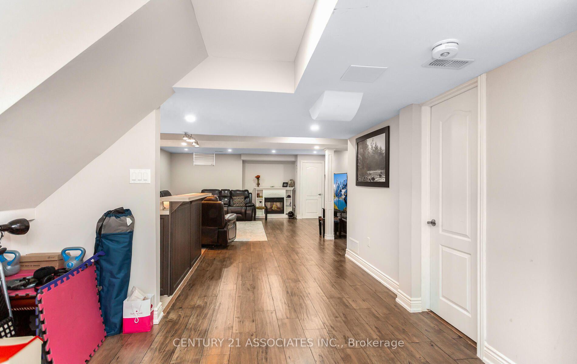 Photo 4 of Unit Basement, 998 Vickerman Way, Milton, Coates — HOMEH