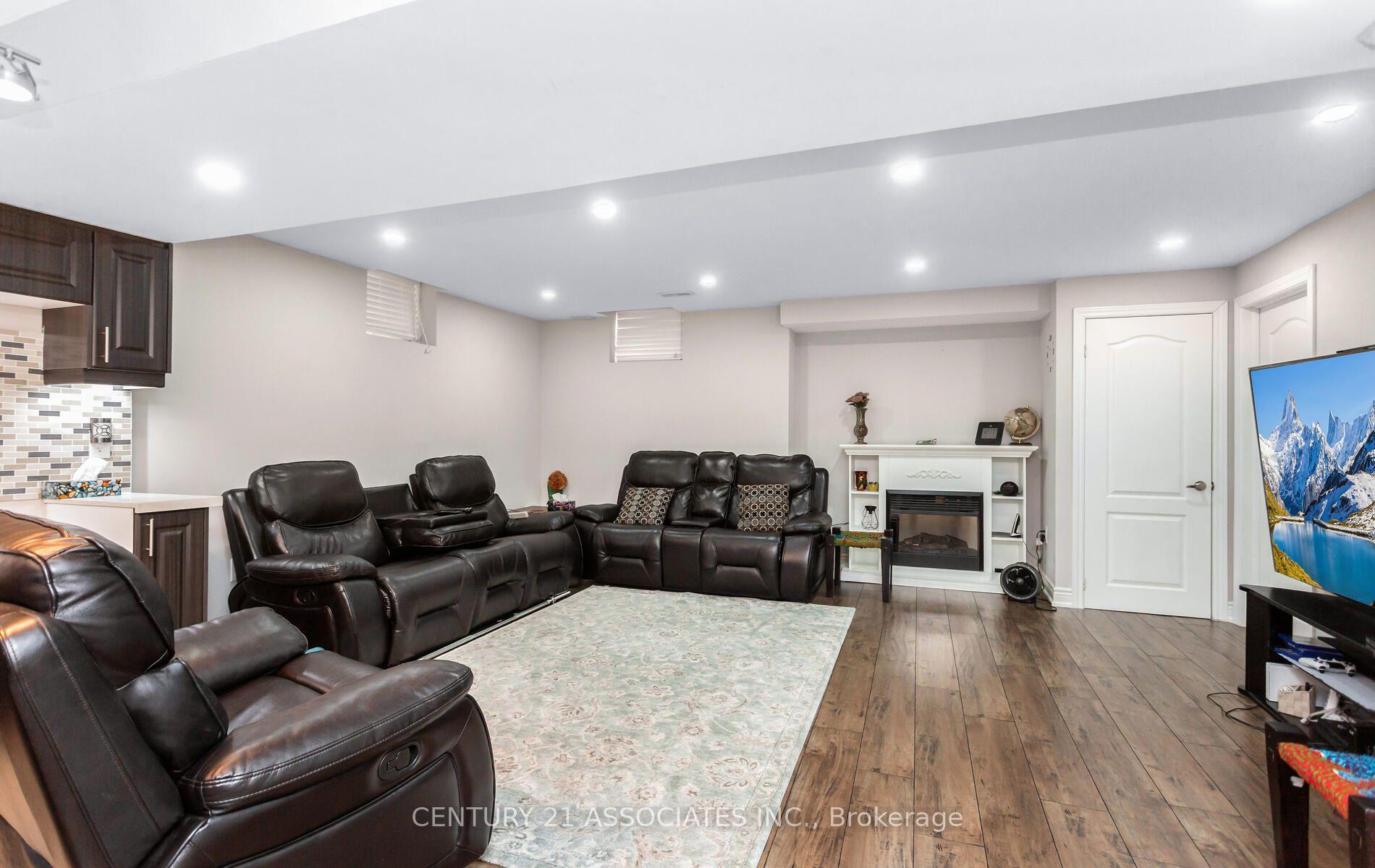 Photo 6 of Unit Basement, 998 Vickerman Way, Milton, Coates — HOMEH