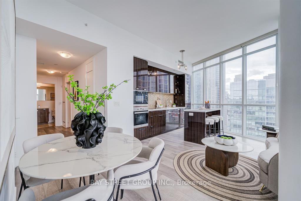Photo 3 of Unit 2608, 32 Davenport Road, Toronto, The Annex — HOMEH