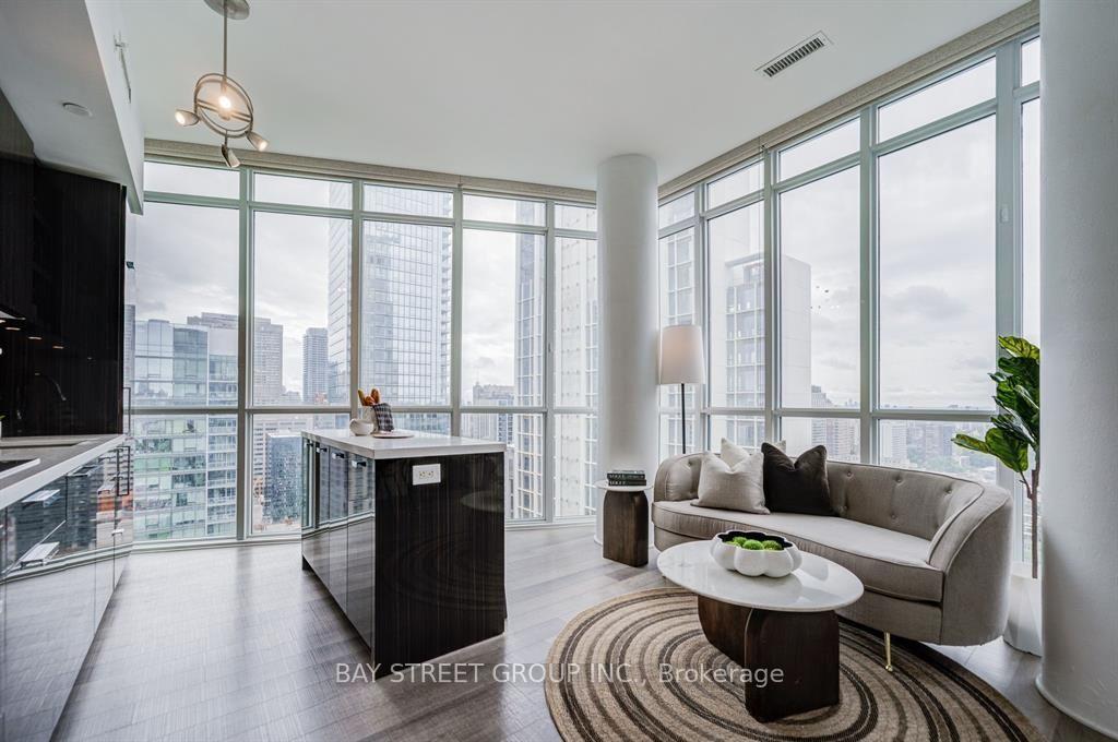 Photo 9 of Unit 2608, 32 Davenport Road, Toronto, The Annex — HOMEH