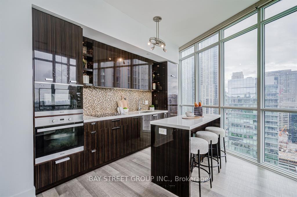 Photo 10 of Unit 2608, 32 Davenport Road, Toronto, The Annex — HOMEH