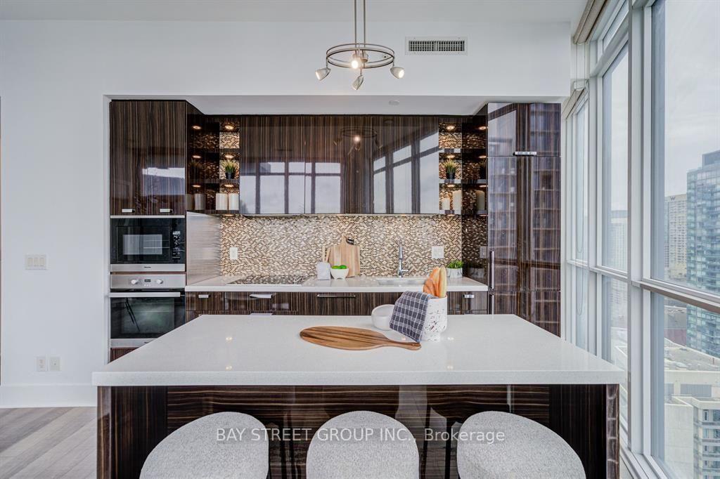Photo 12 of Unit 2608, 32 Davenport Road, Toronto, The Annex — HOMEH