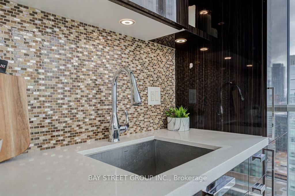 Photo 14 of Unit 2608, 32 Davenport Road, Toronto, The Annex — HOMEH