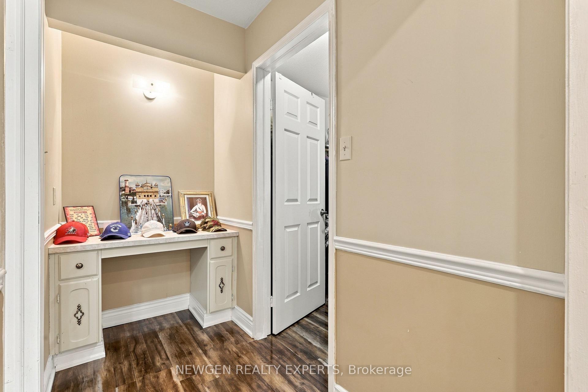 Photo 14 of 40 Foundry Crescent E, Markham, Raymerville — HOMEH