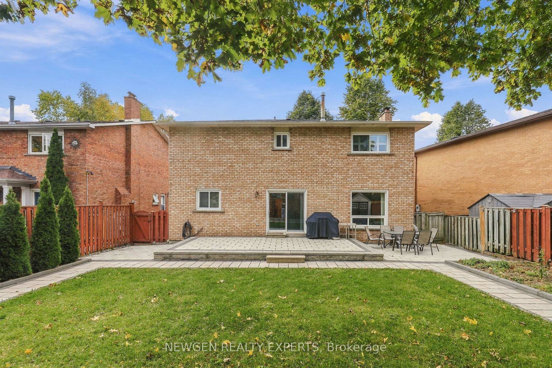 Photo 16 of 40 Foundry Crescent E, Markham, Raymerville — HOMEH