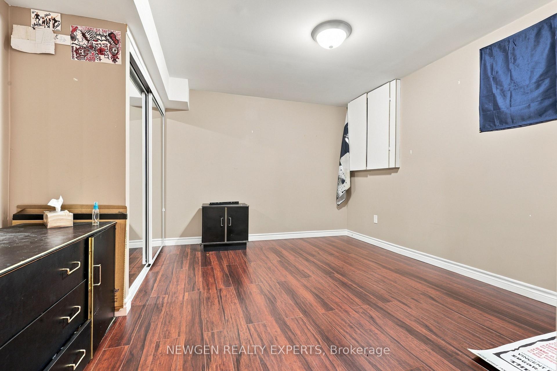 Photo 20 of 40 Foundry Crescent E, Markham, Raymerville — HOMEH