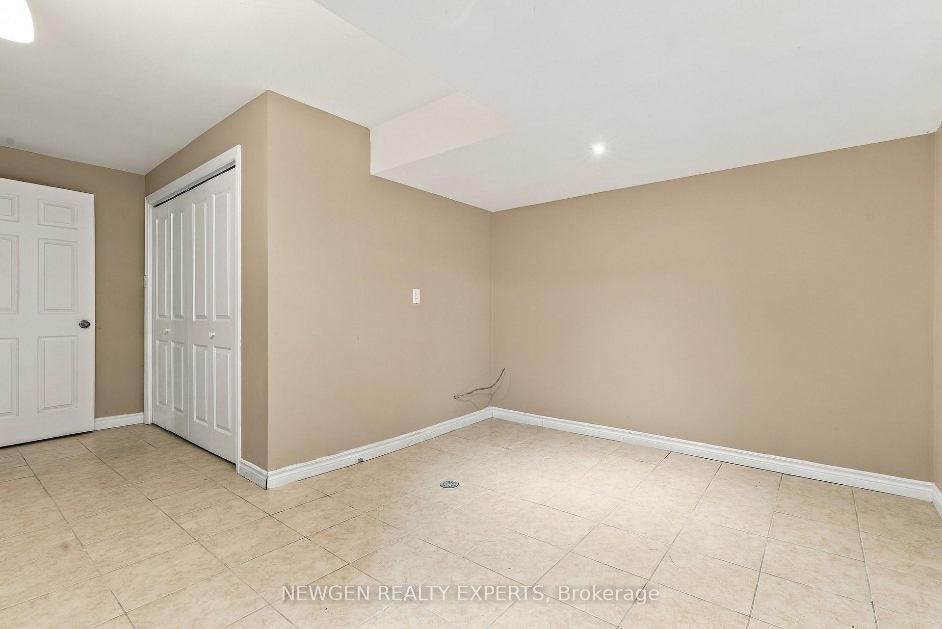 Photo 21 of 40 Foundry Crescent E, Markham, Raymerville — HOMEH