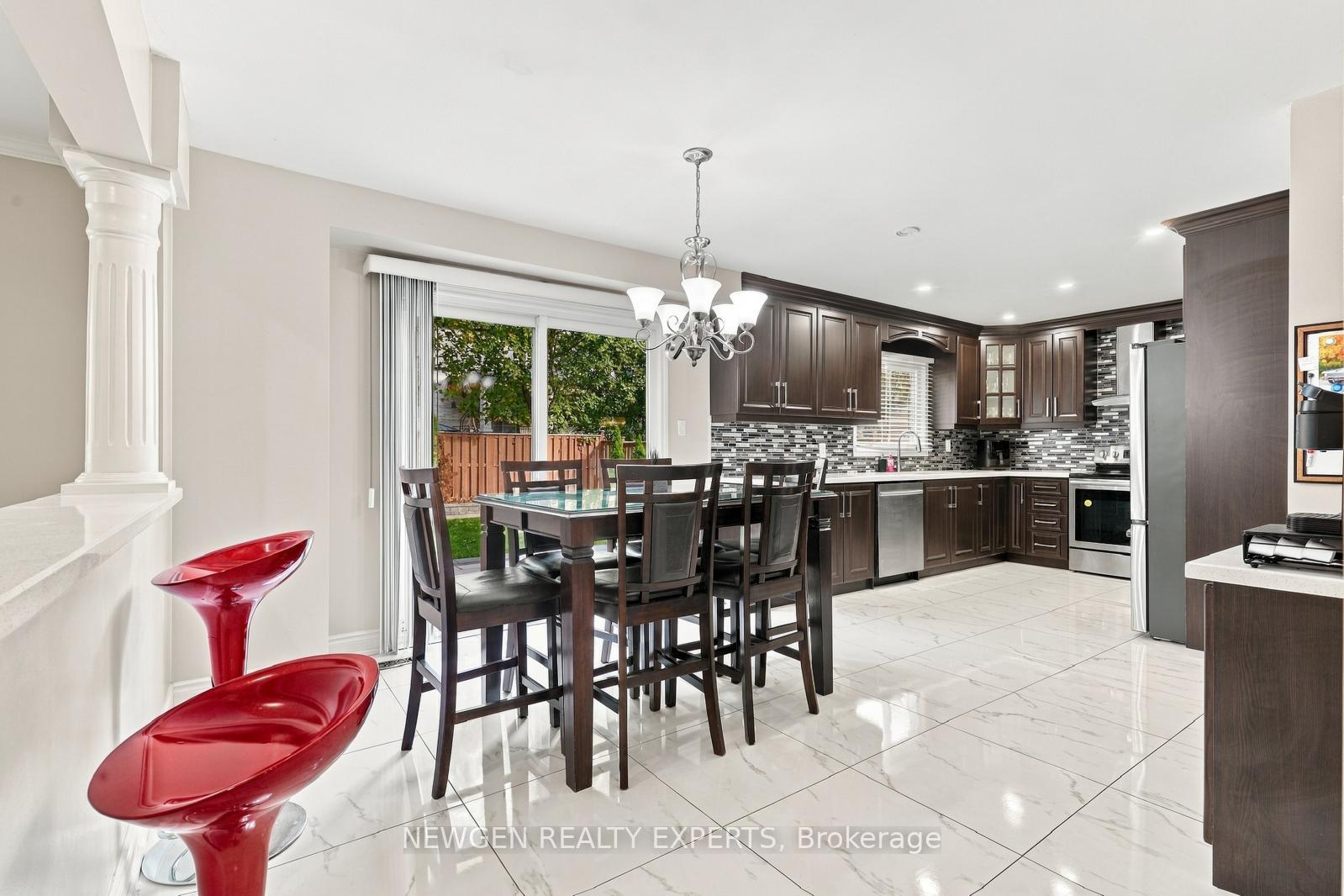 Photo 15 of 40 Foundry Crescent E, Markham, Raymerville — HOMEH
