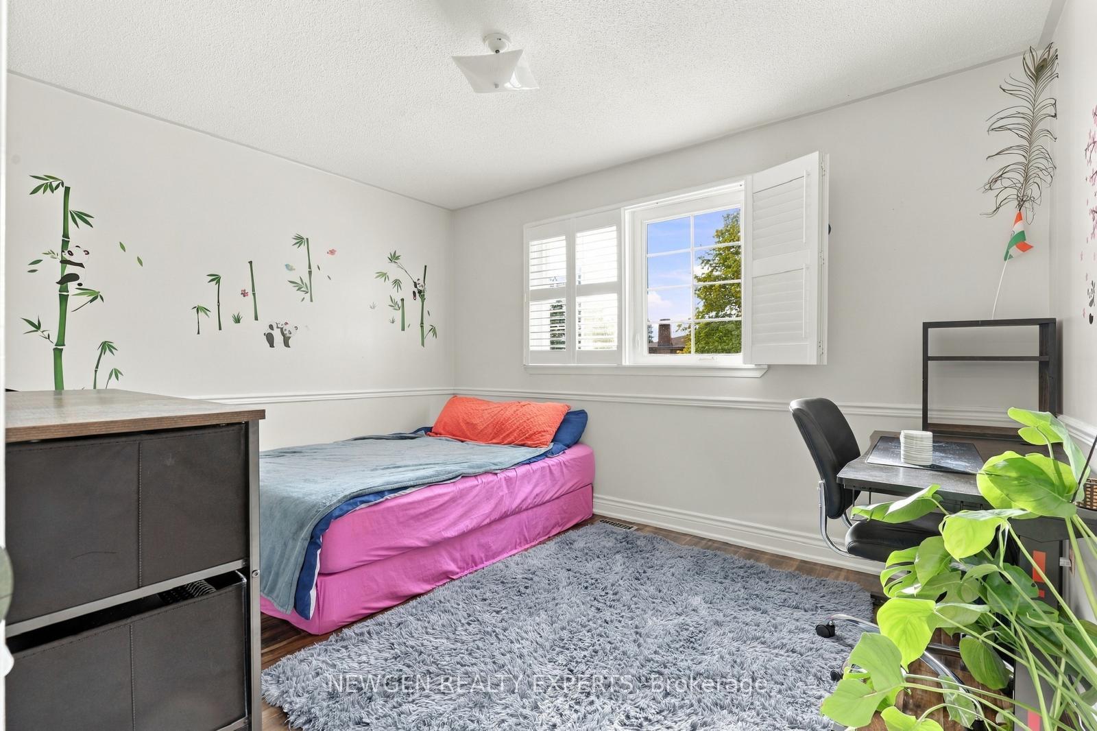 Photo 26 of 40 Foundry Crescent E, Markham, Raymerville — HOMEH