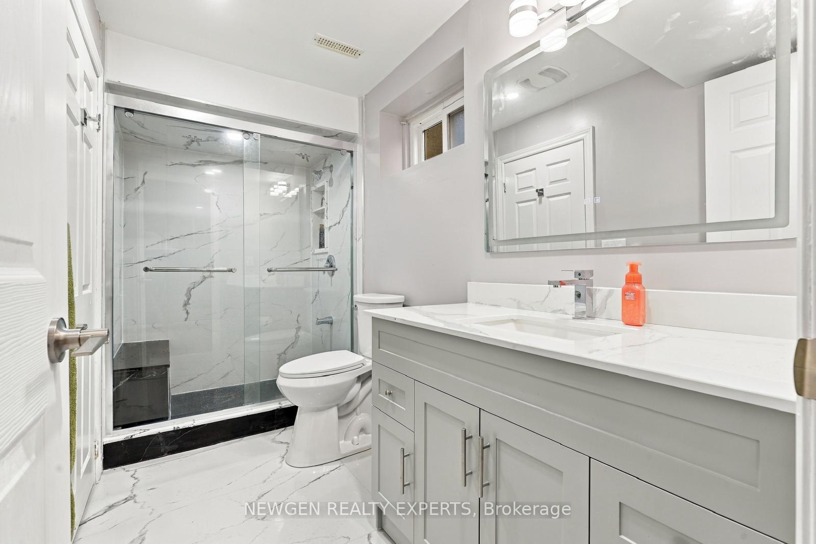 Photo 32 of 40 Foundry Crescent E, Markham, Raymerville — HOMEH