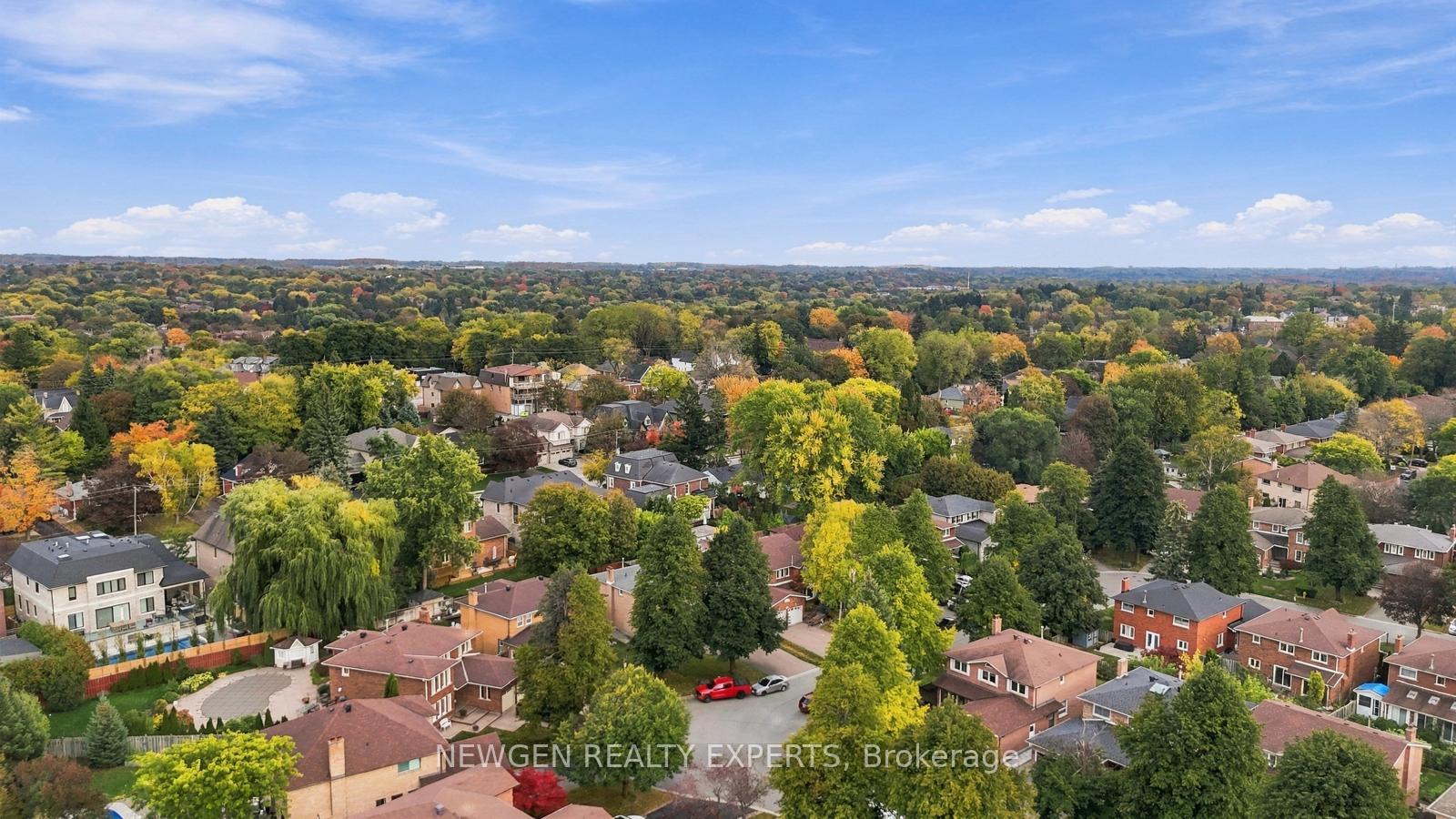 Photo 35 of 40 Foundry Crescent E, Markham, Raymerville — HOMEH