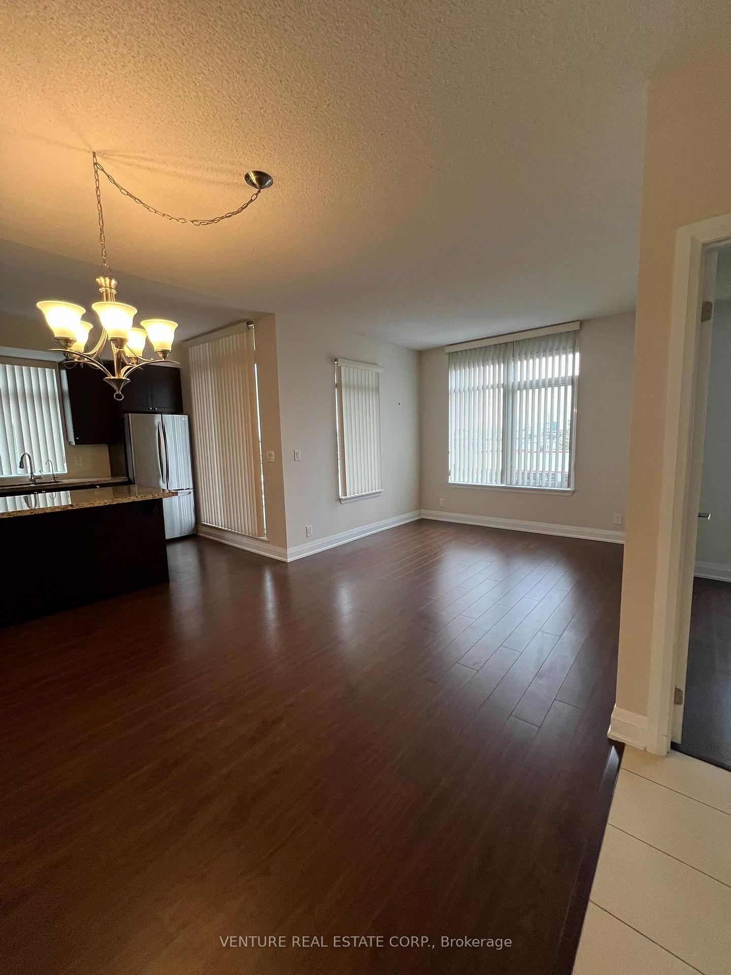 Photo 5 of Unit 307, 12 Woodstream Boulevard, Vaughan, Vaughan Grove — HOMEH