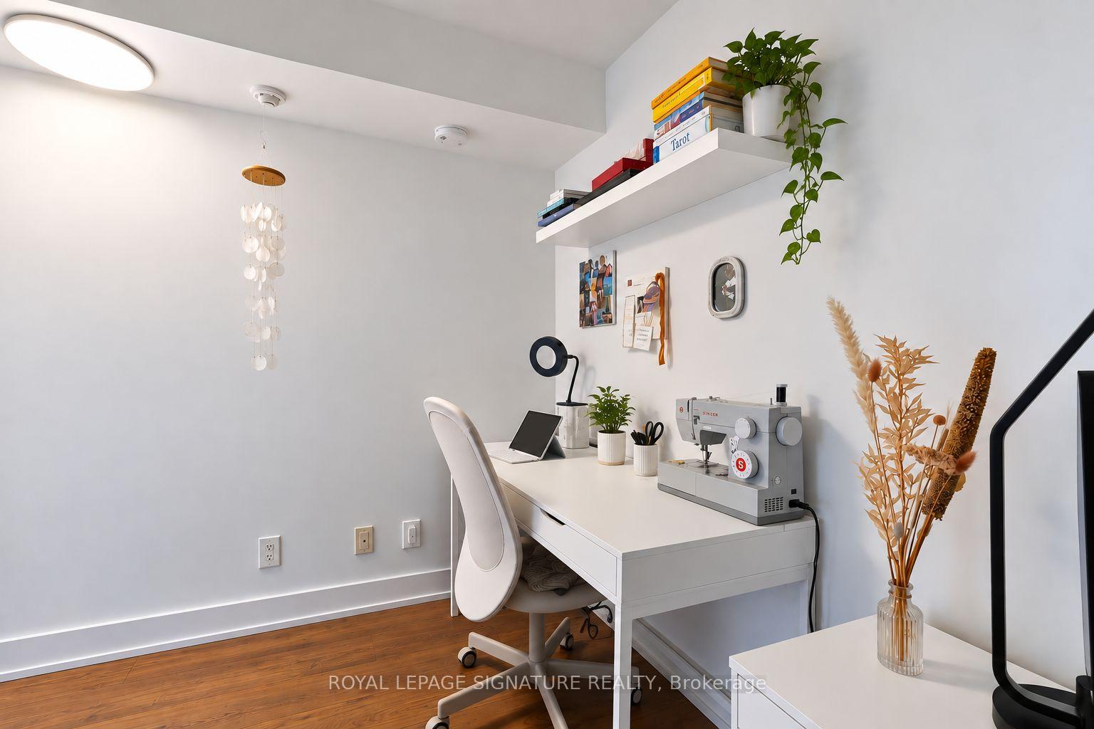 Photo 6 of Unit 917, 1040 The Queensway, Etobicoke, Stonegate-Queensway — HOMEH