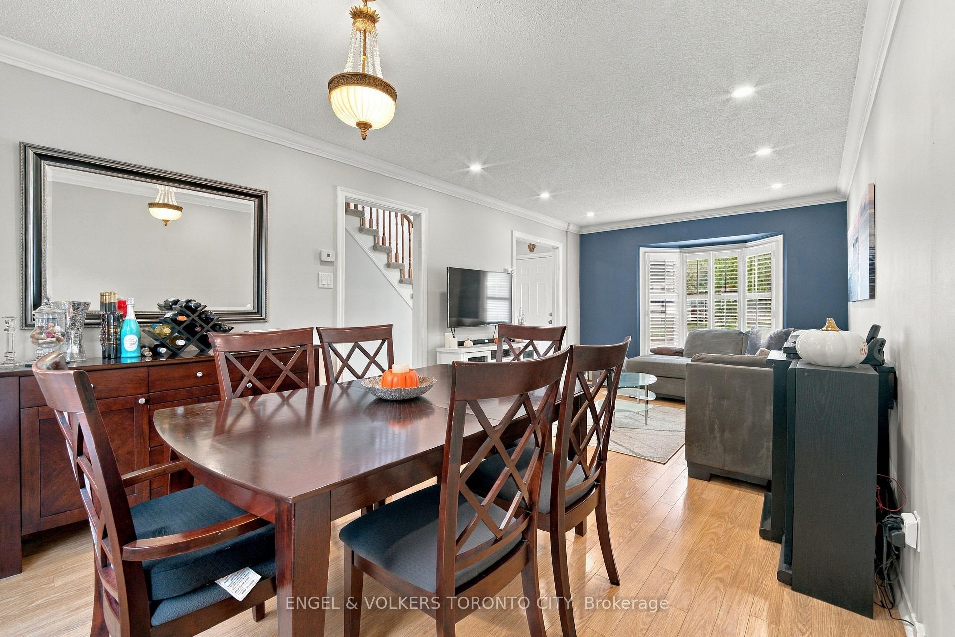 Photo 15 of 148 Aurora Heights Drive, Aurora, Aurora Heights — HOMEH