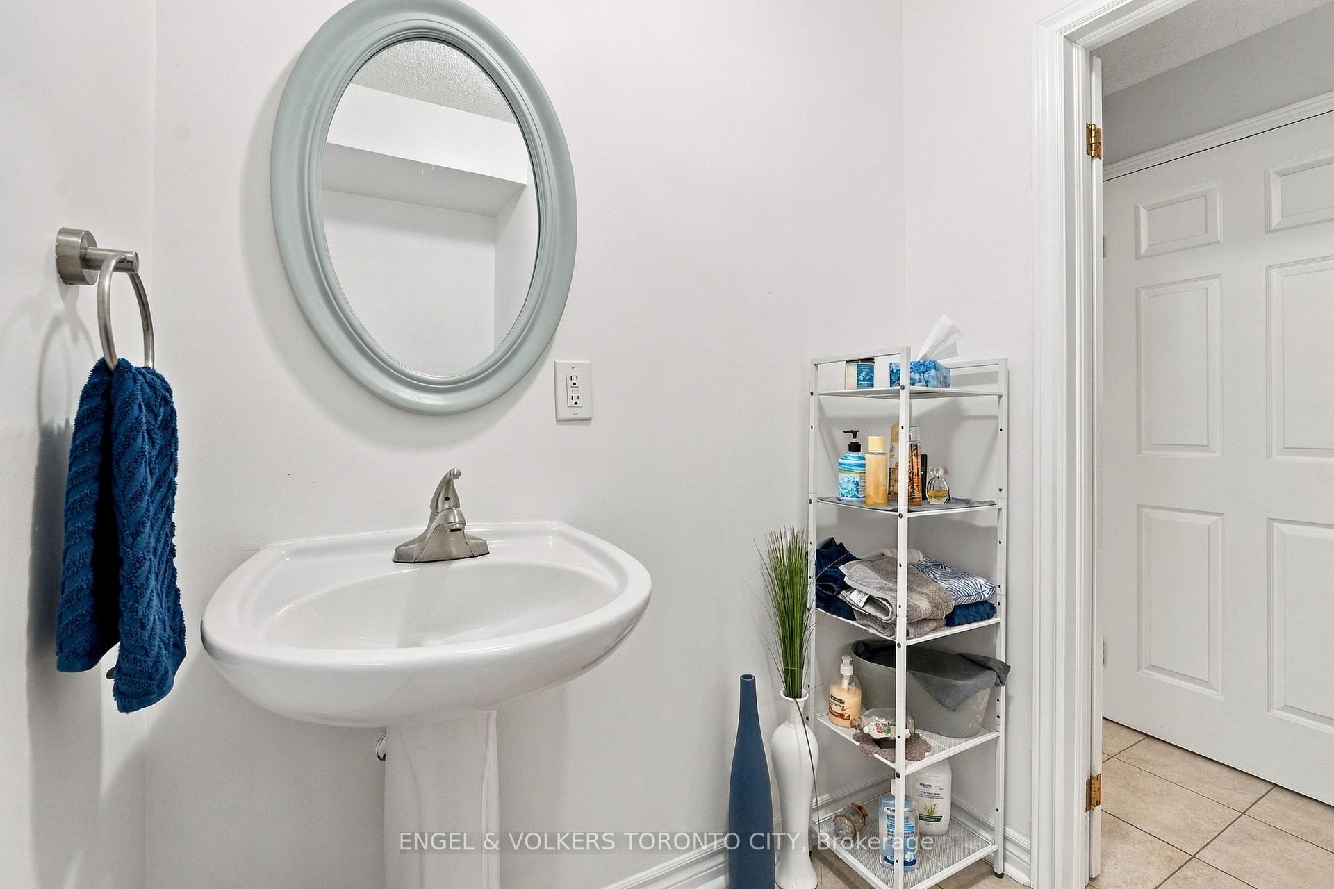 Photo 19 of 148 Aurora Heights Drive, Aurora, Aurora Heights — HOMEH