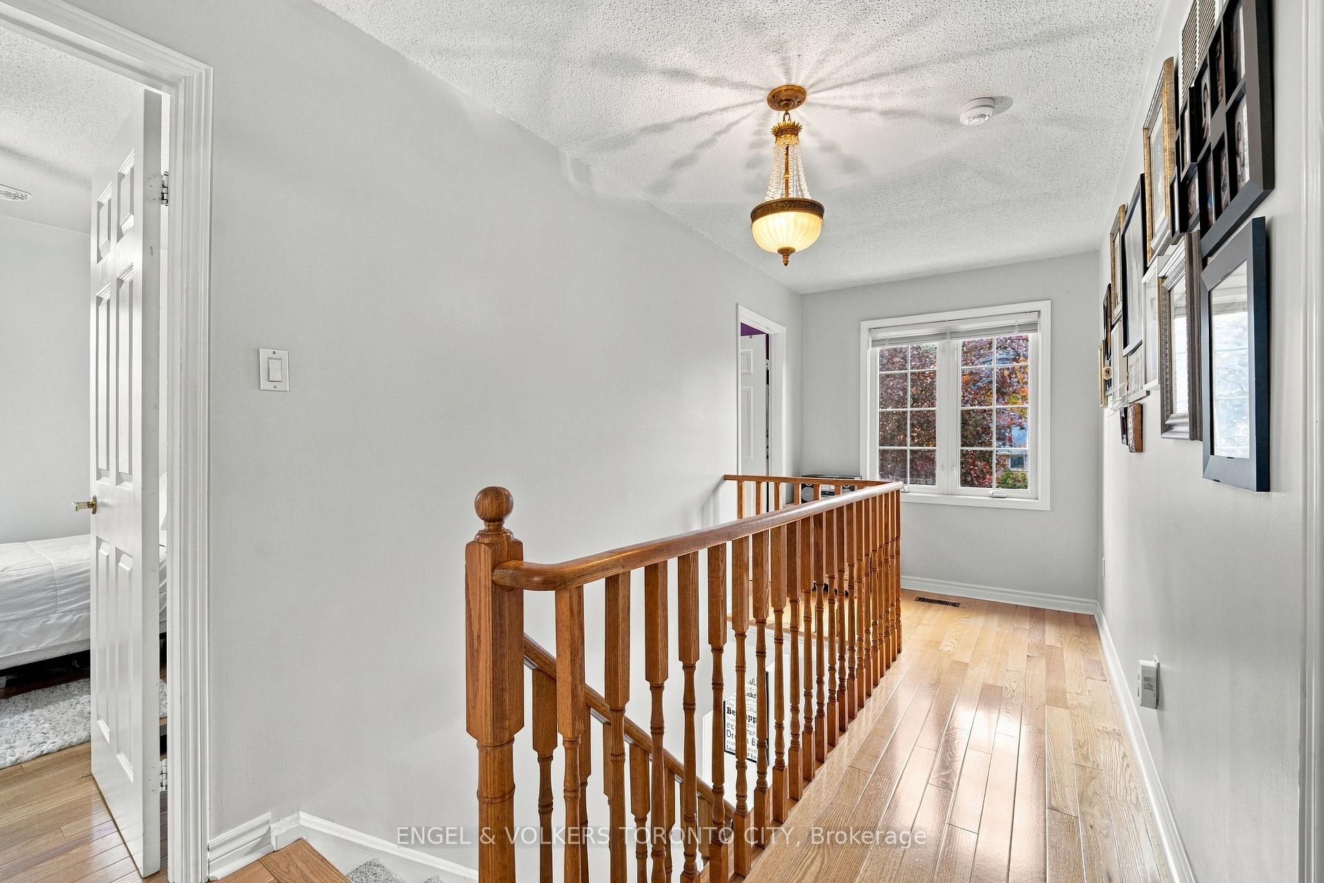 Photo 38 of 148 Aurora Heights Drive, Aurora, Aurora Heights — HOMEH