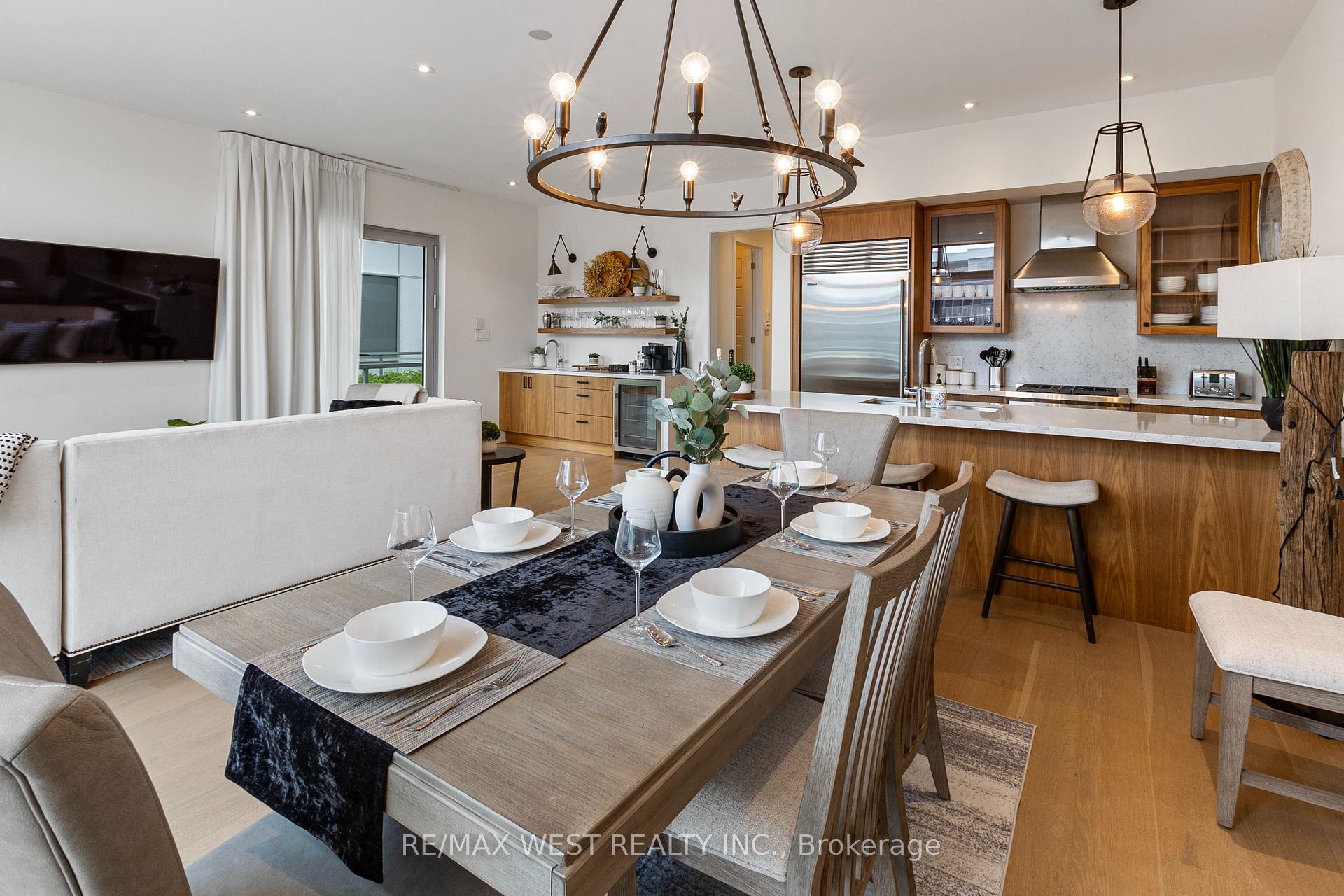 Photo 10 of 3657 Ferretti Court, Innisfil, Rural Innisfil — HOMEH