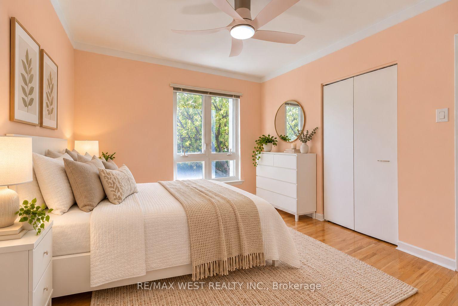 Photo 11 of 42 Masseygrove Crescent, Etobicoke, Mount Olive-Silverstone-Jamestown — HOMEH