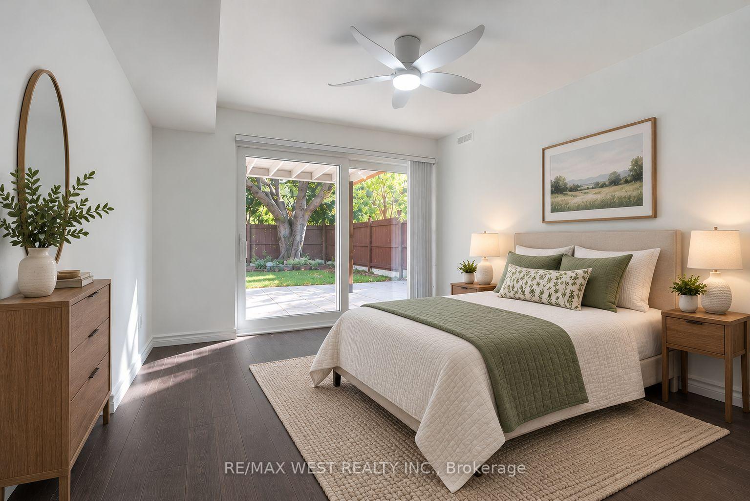 Photo 15 of 42 Masseygrove Crescent, Etobicoke, Mount Olive-Silverstone-Jamestown — HOMEH