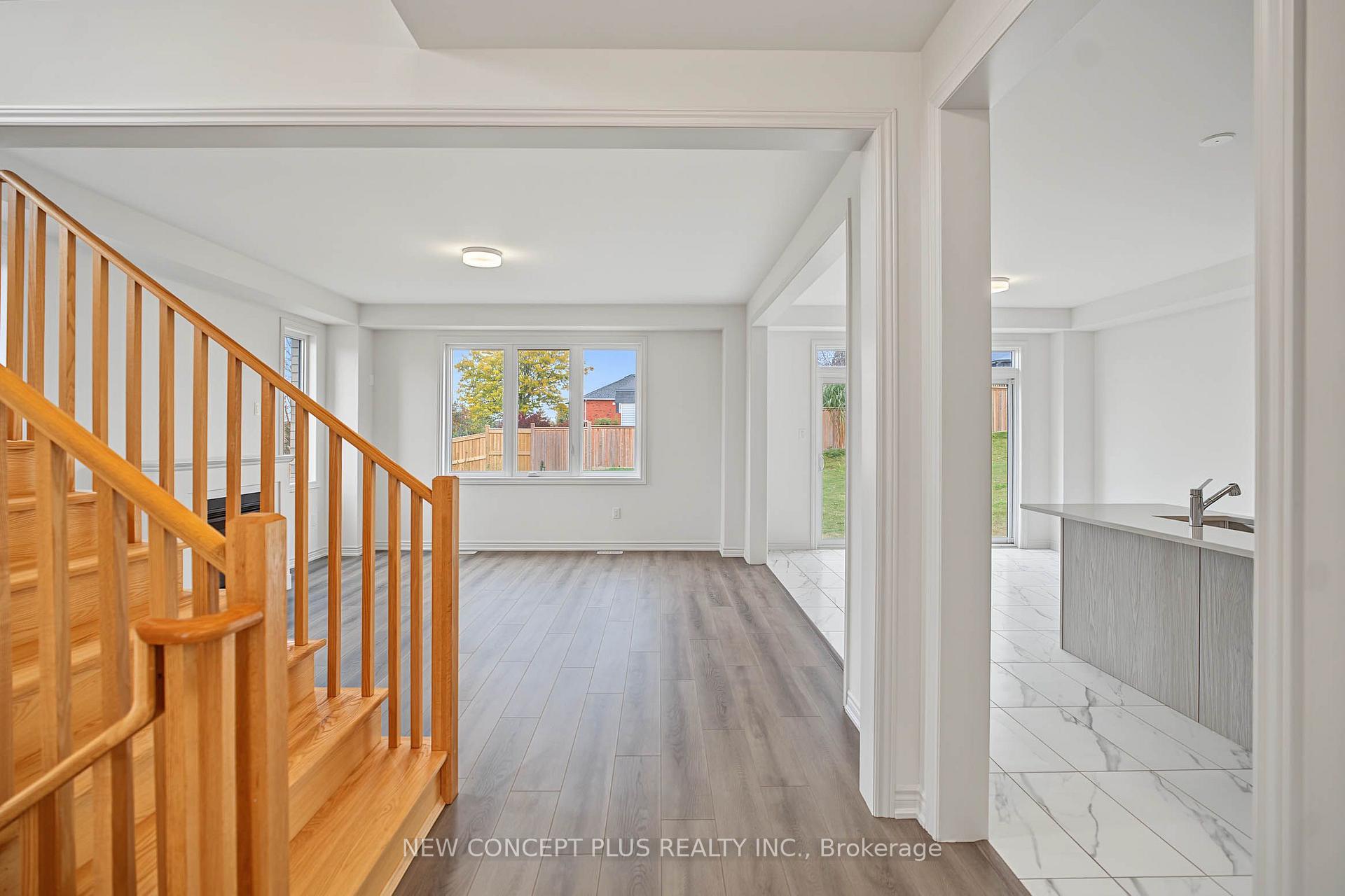 Photo 10 of 953 Trailsview Avenue, Cobourg — HOMEH