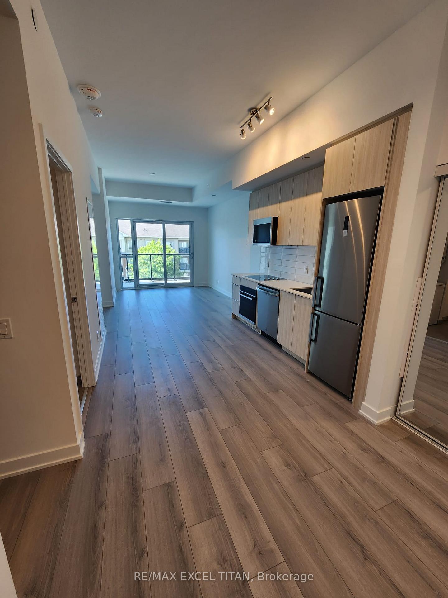Photo 5 of Unit 307, 20 Deans Drive S, Scarborough, Clairlea-Birchmount — HOMEH