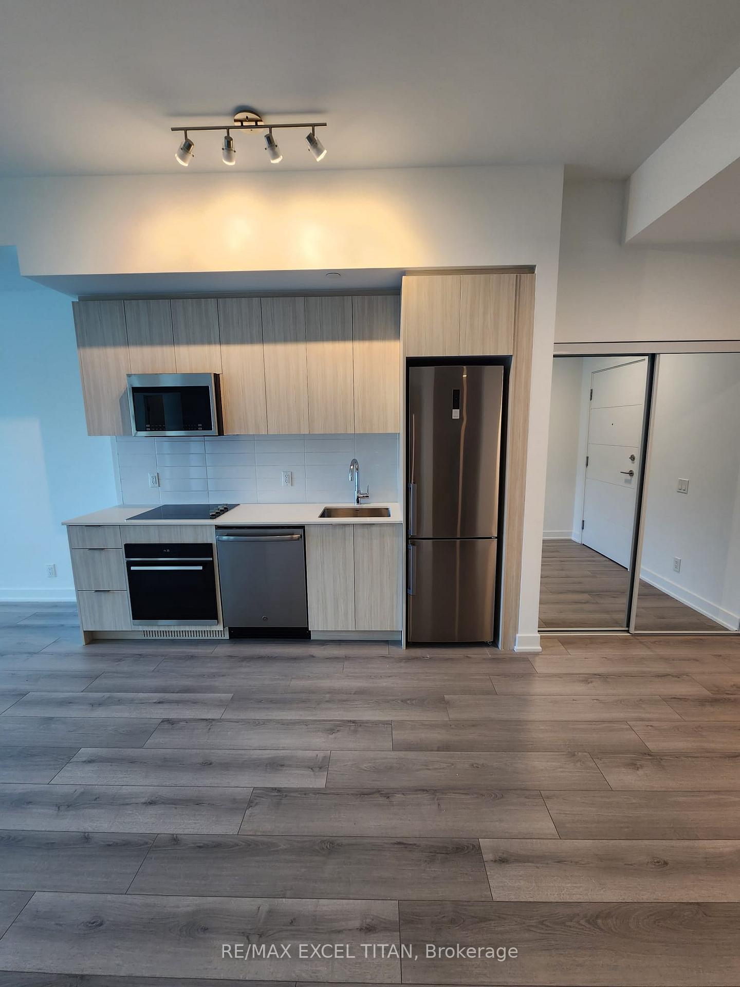 Photo 6 of Unit 307, 20 Deans Drive S, Scarborough, Clairlea-Birchmount — HOMEH
