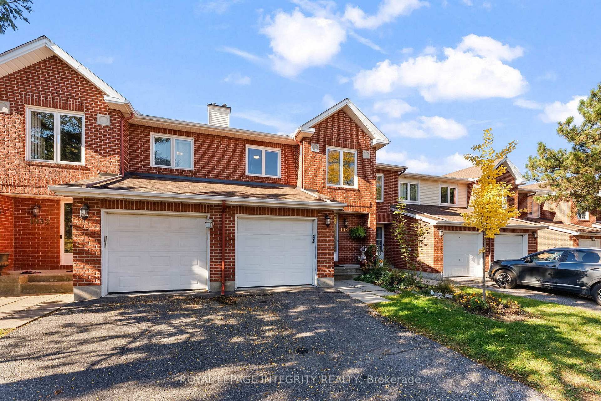 Photo 1 of 1930 Ashmont Street, Ottawa, Chapel Hill — HOMEH