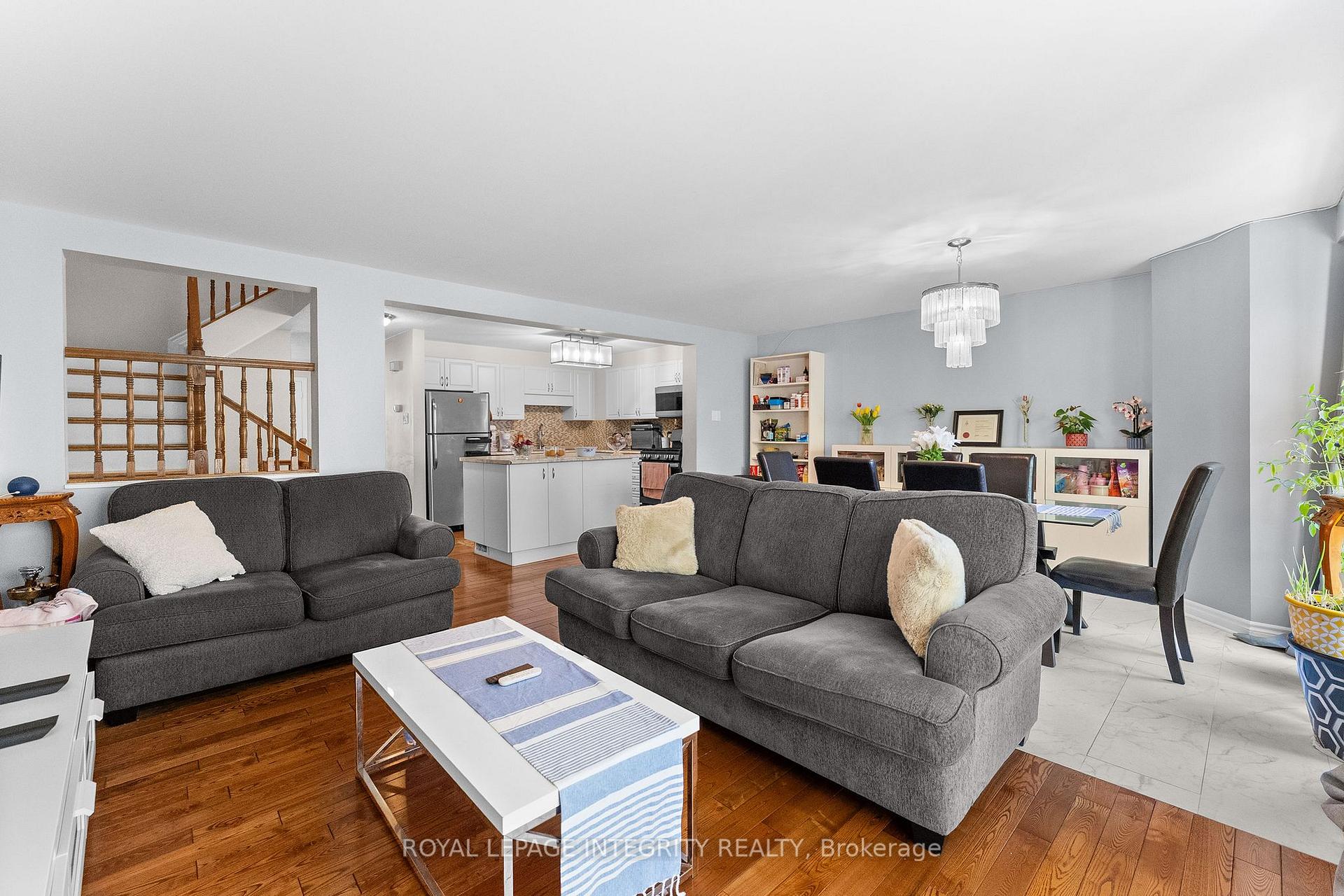 Photo 9 of 1930 Ashmont Street, Ottawa, Chapel Hill — HOMEH