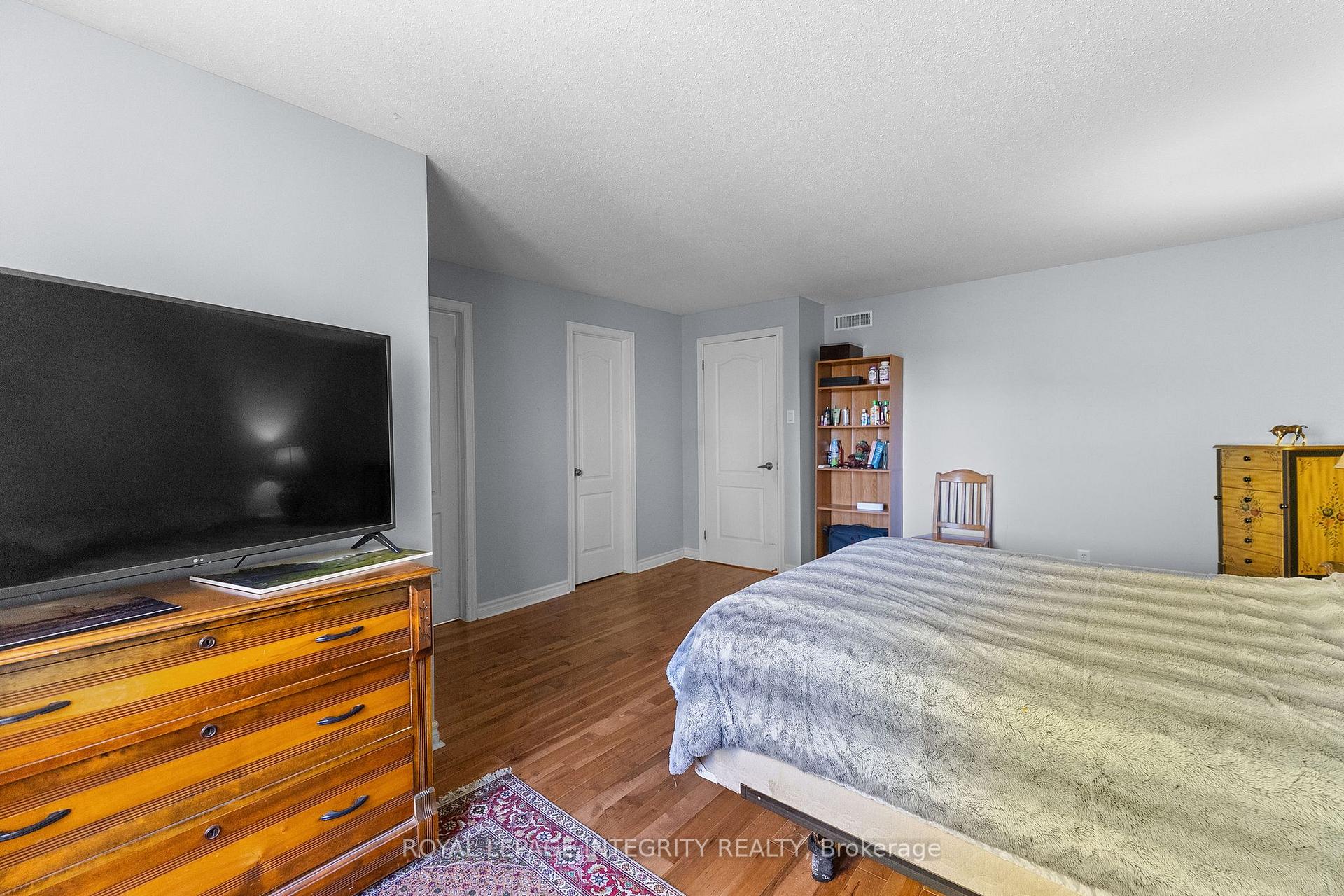 Photo 19 of 1930 Ashmont Street, Ottawa, Chapel Hill — HOMEH