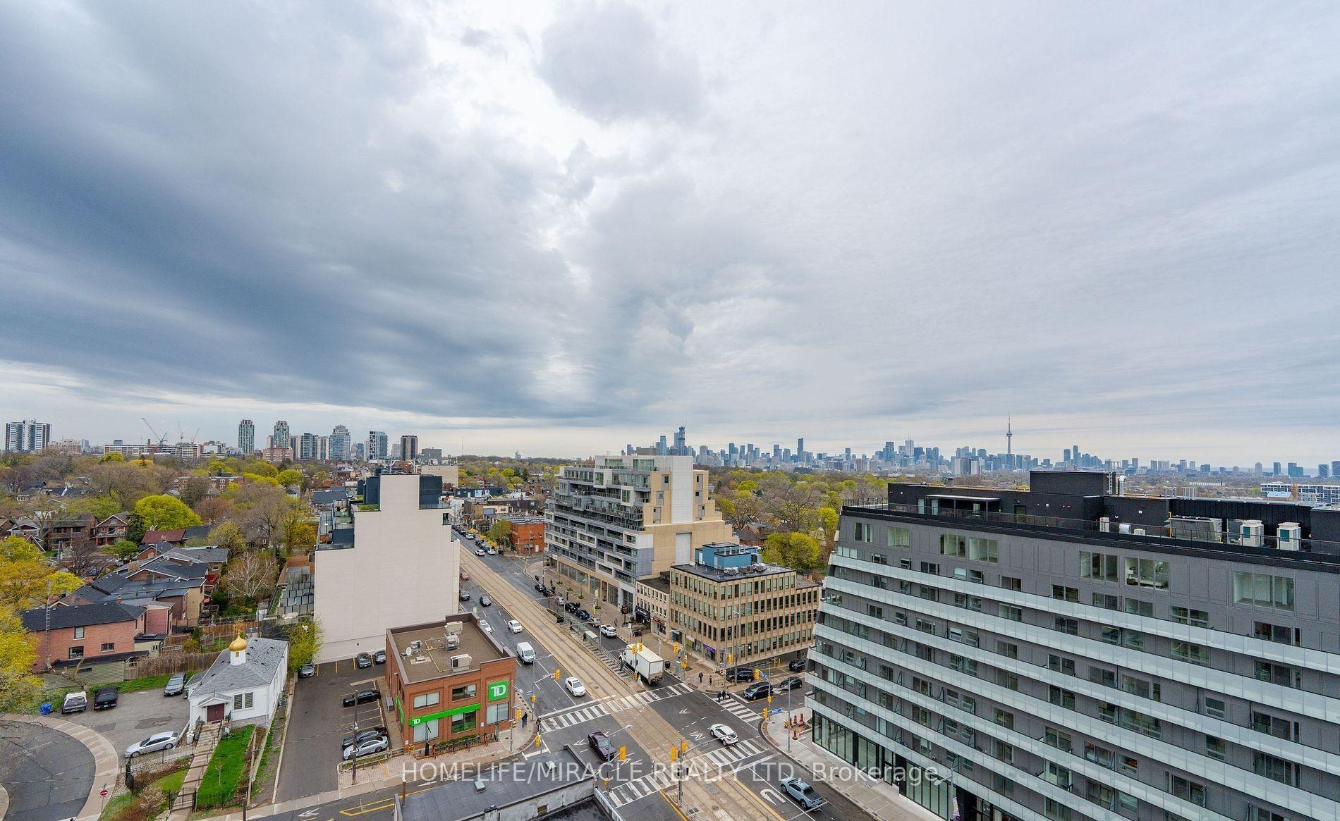Photo 4 of Unit 703, 185 Alberta Avenue, Toronto, Oakwood Village — HOMEH