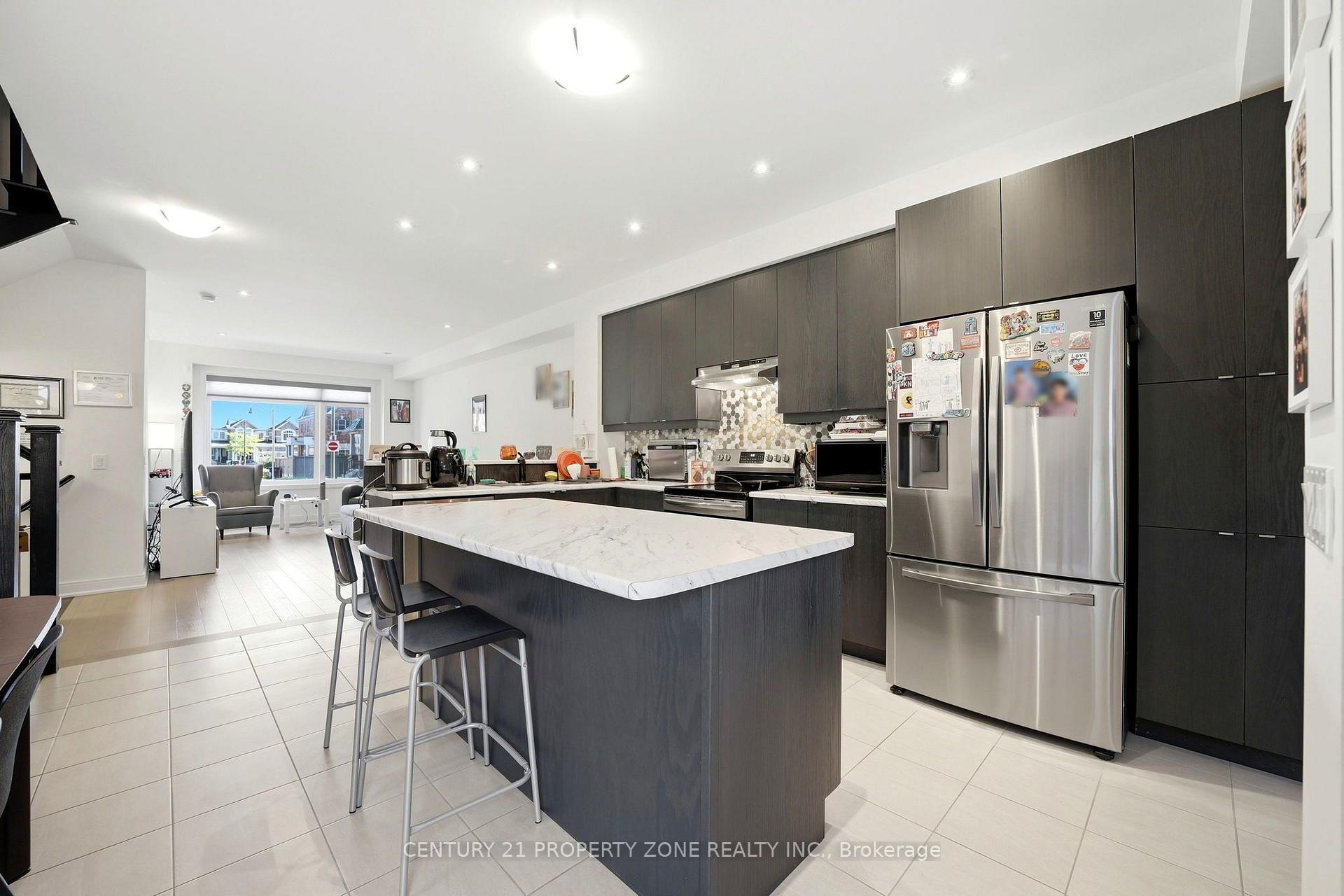 Photo 13 of 100 Pearman Crescent, Brampton, Northwest Brampton — HOMEH