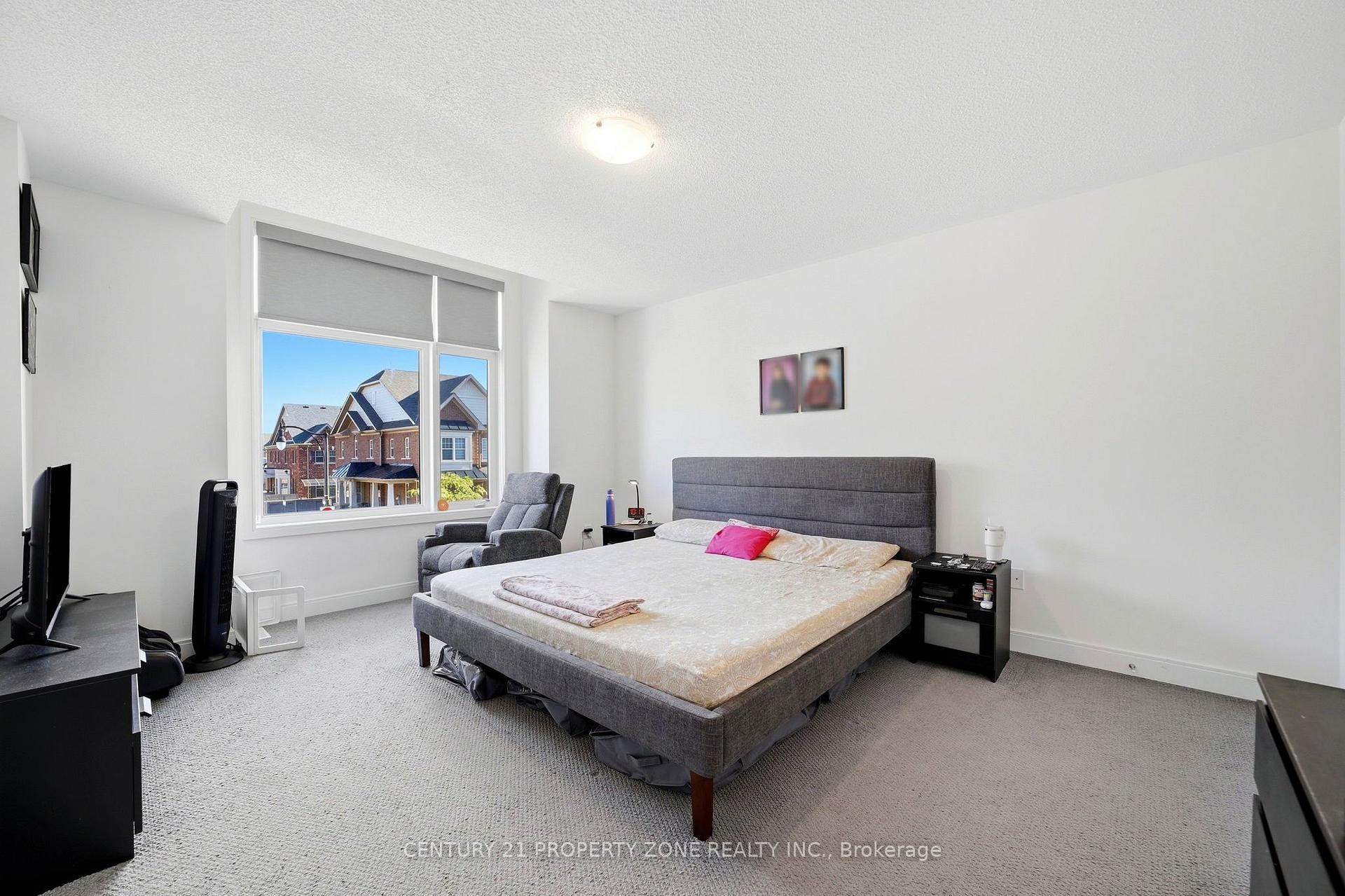 Photo 29 of 100 Pearman Crescent, Brampton, Northwest Brampton — HOMEH