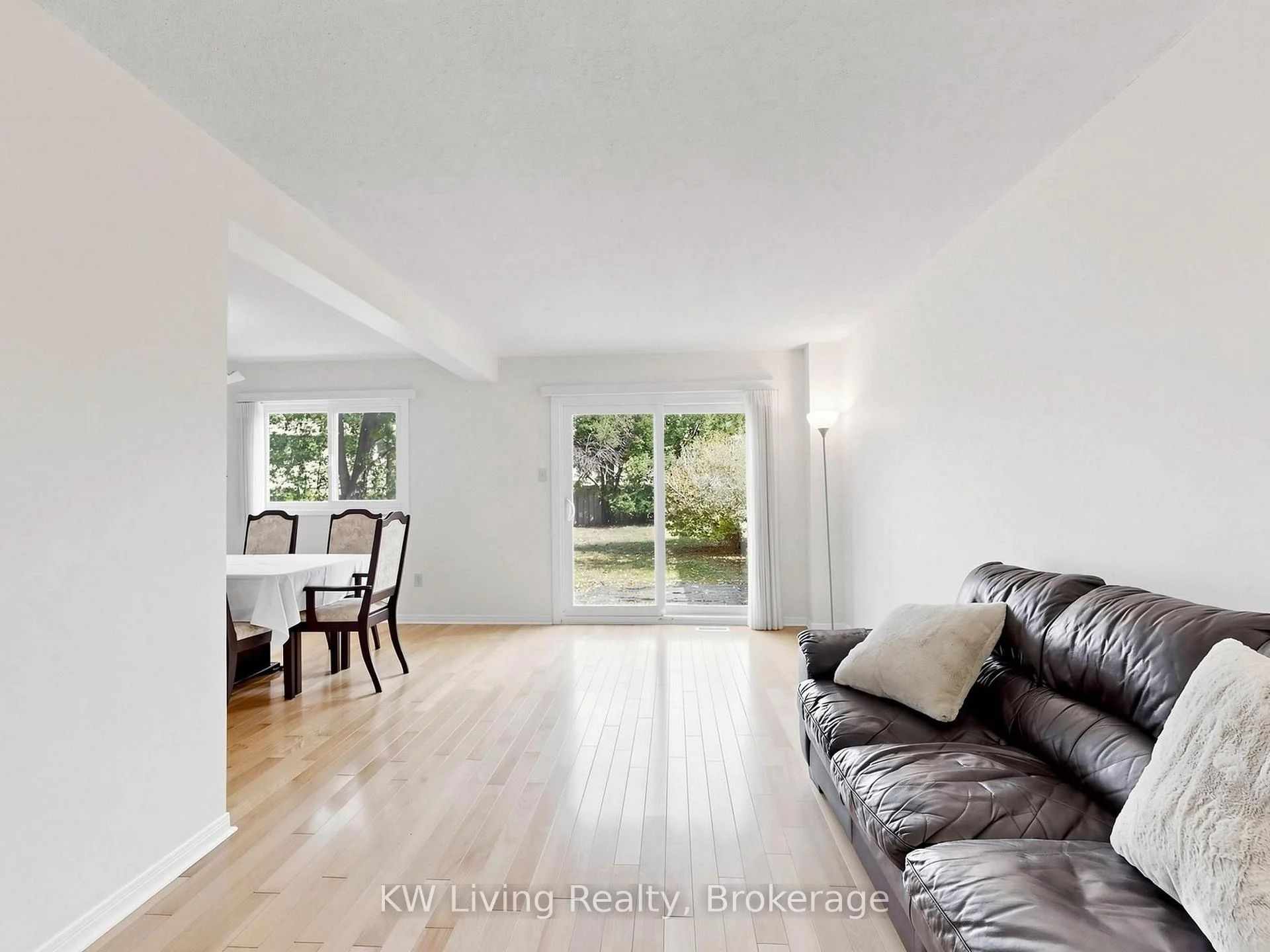 Photo 14 of 14 Burwell Crescent, Markham, Raymerville — HOMEH