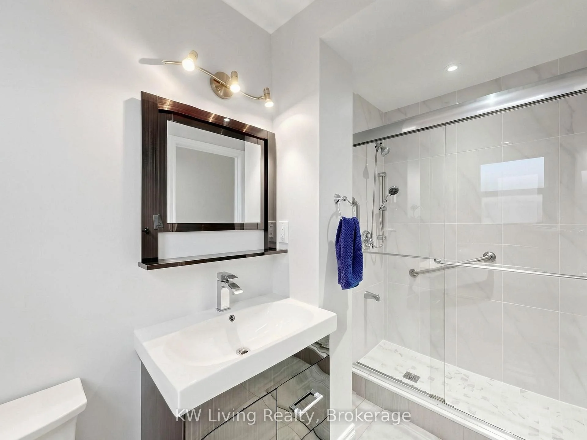 Photo 16 of 14 Burwell Crescent, Markham, Raymerville — HOMEH