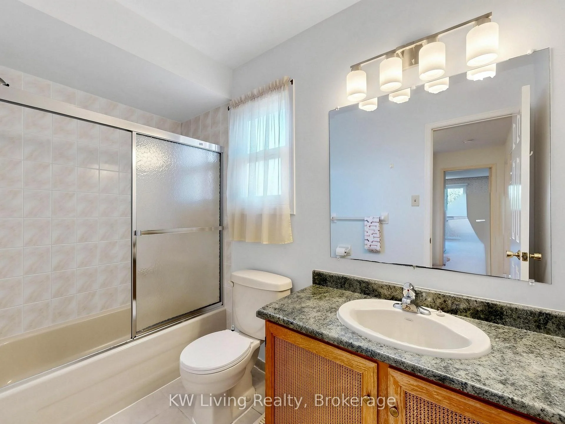 Photo 20 of 14 Burwell Crescent, Markham, Raymerville — HOMEH