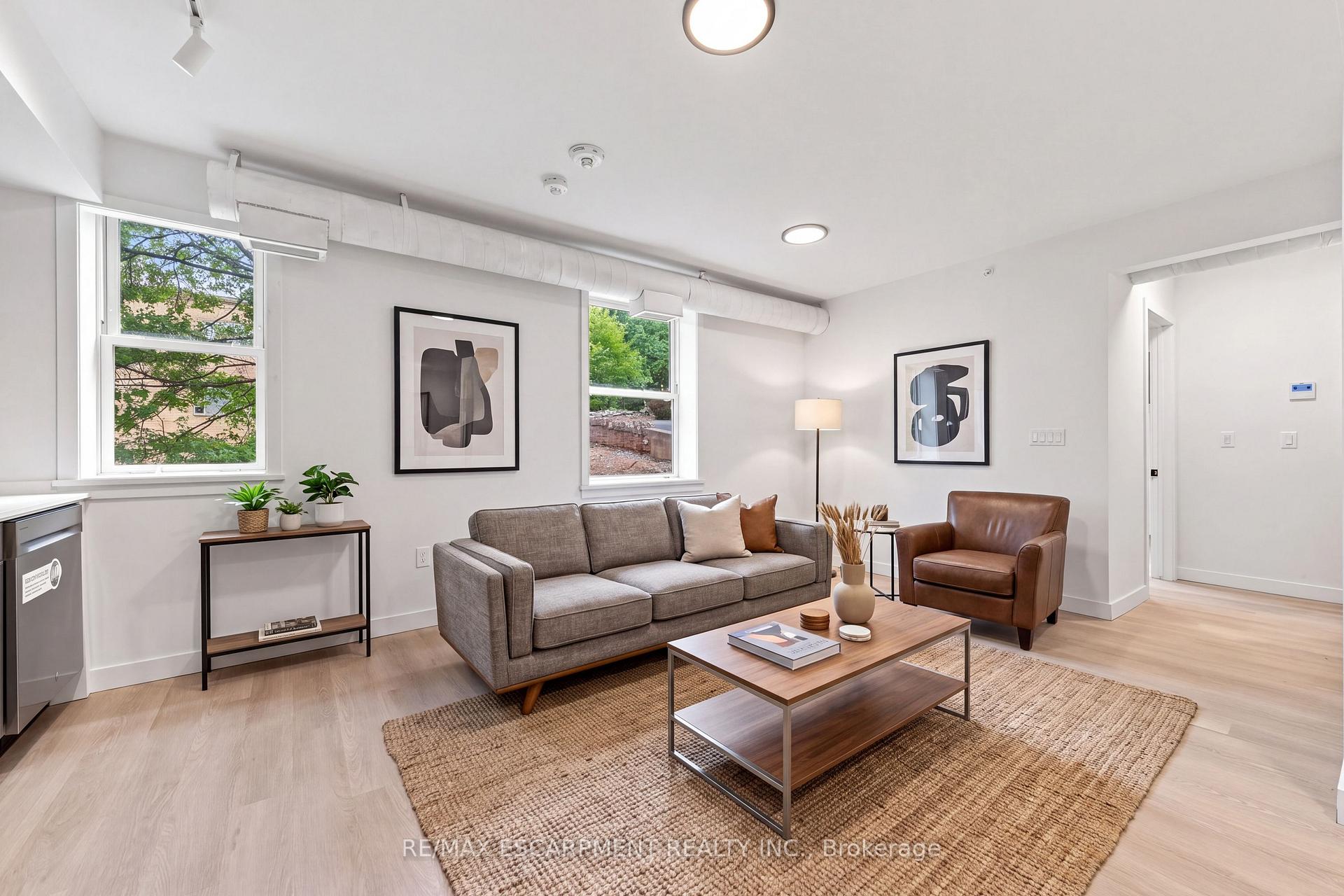 Photo 5 of Unit 210, 325 James Street S, Hamilton, Corktown — HOMEH