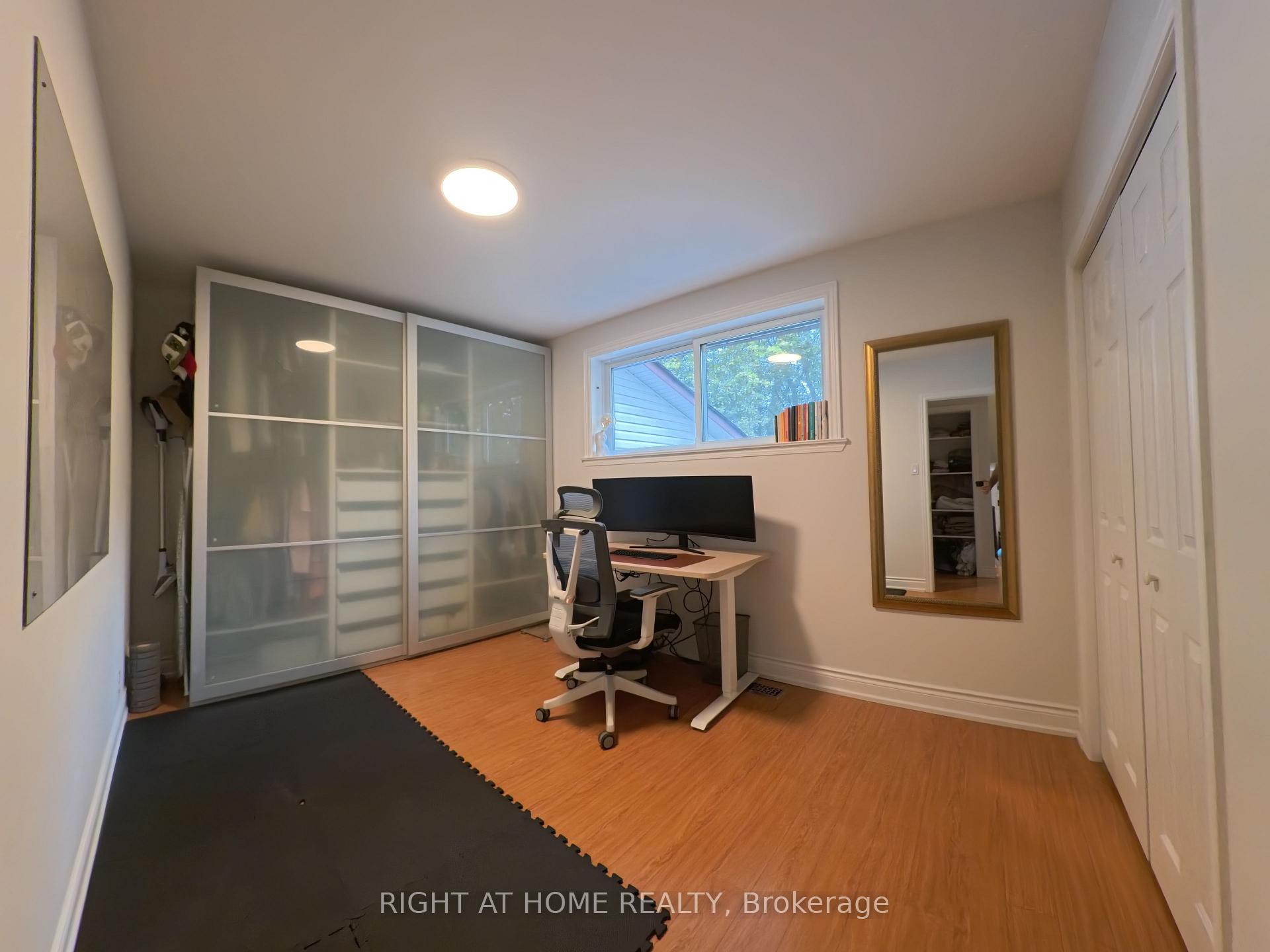 Photo 13 of 35 Knowles Crescent, Aurora, Aurora Highlands — HOMEH