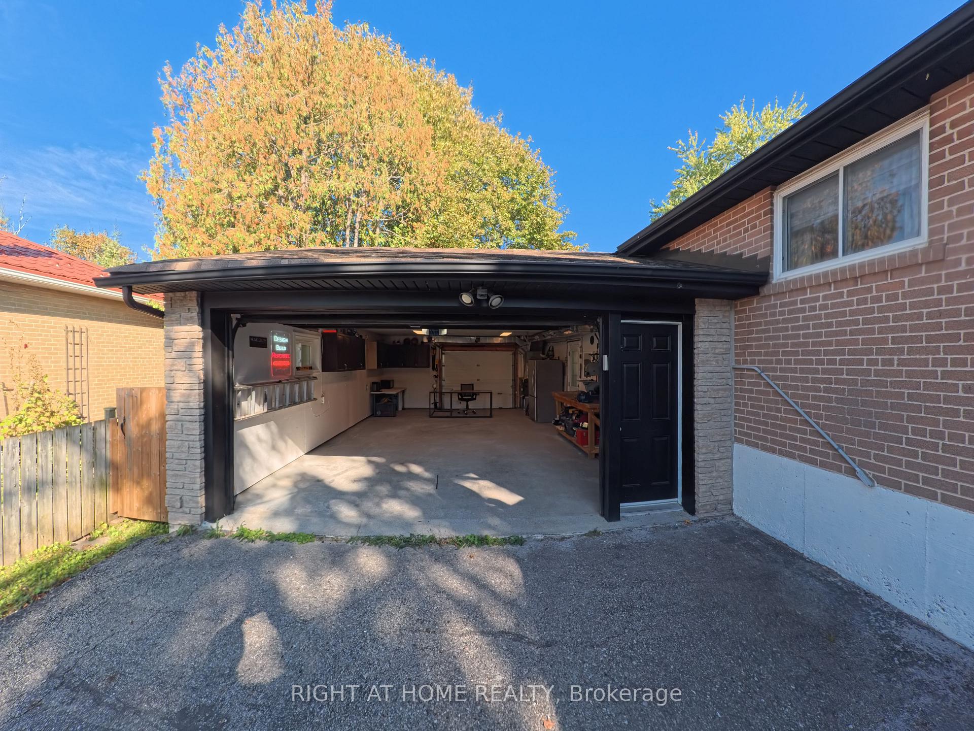 Photo 21 of 35 Knowles Crescent, Aurora, Aurora Highlands — HOMEH
