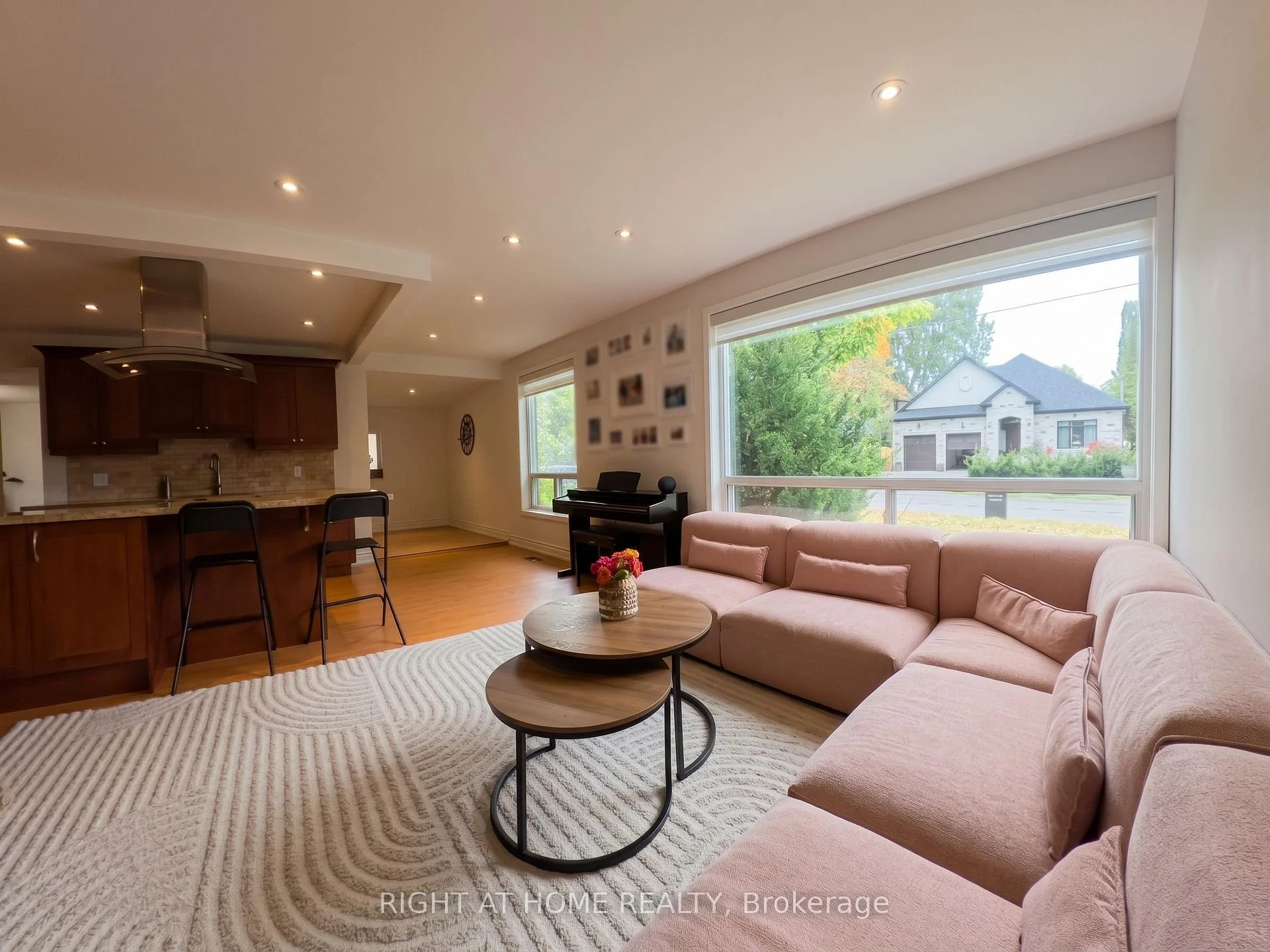 Photo 28 of 35 Knowles Crescent, Aurora, Aurora Highlands — HOMEH