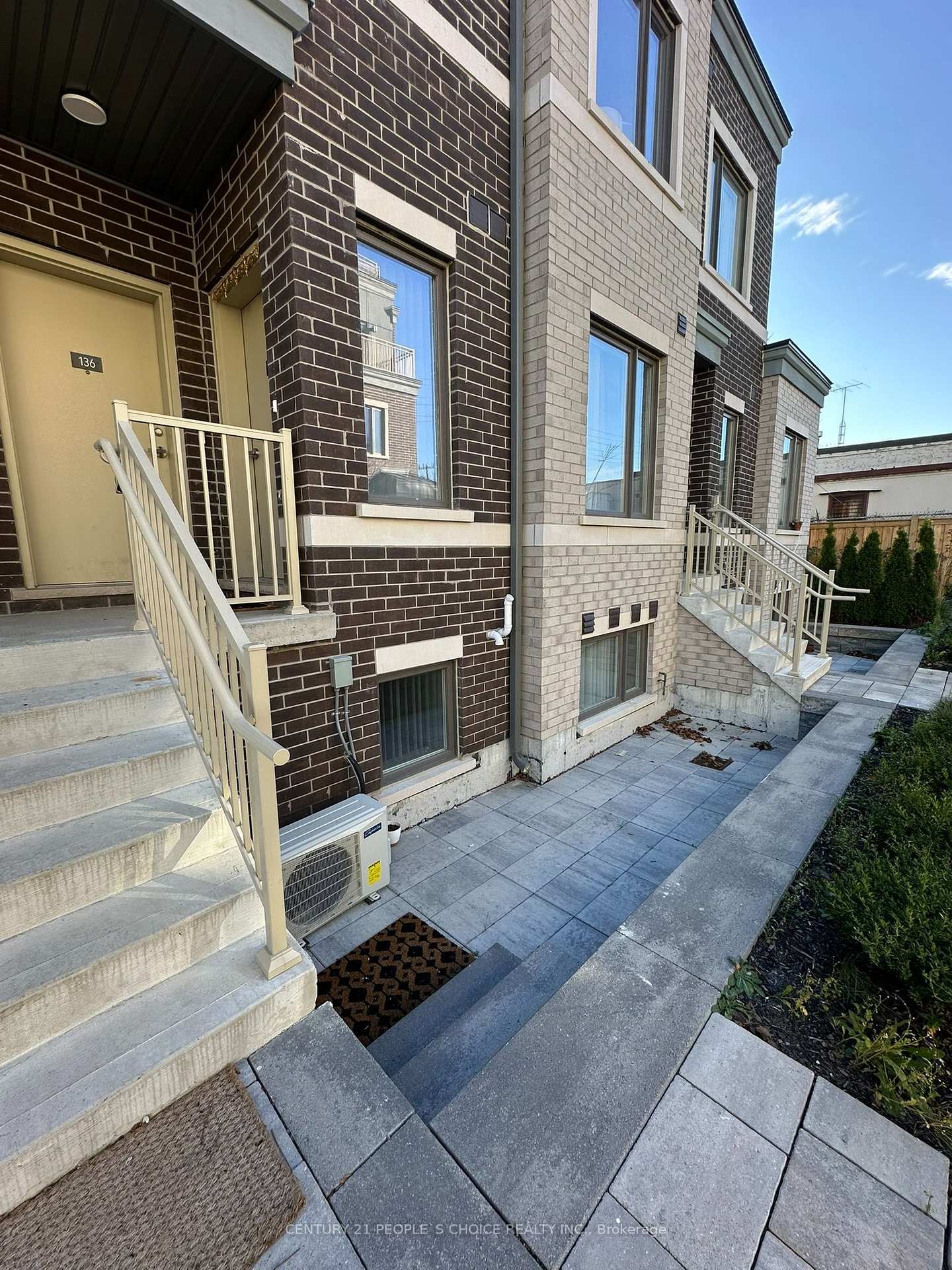Photo 2 of Unit 137, 40 William Jackson Way, Etobicoke, New Toronto — HOMEH