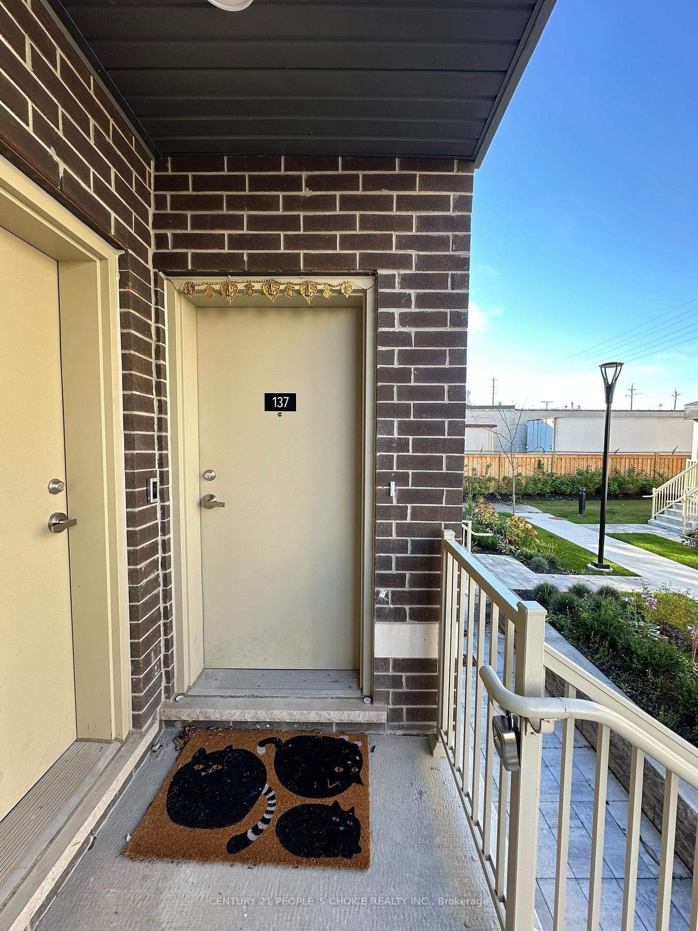 Photo 3 of Unit 137, 40 William Jackson Way, Etobicoke, New Toronto — HOMEH