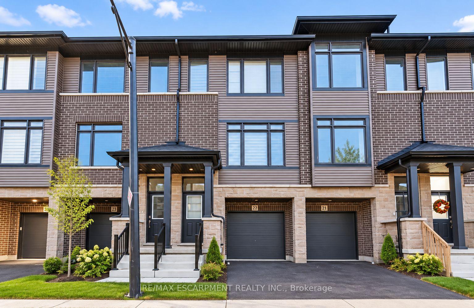 Photo 1 of Unit 22, 120 Court Drive, Brant, Paris — HOMEH