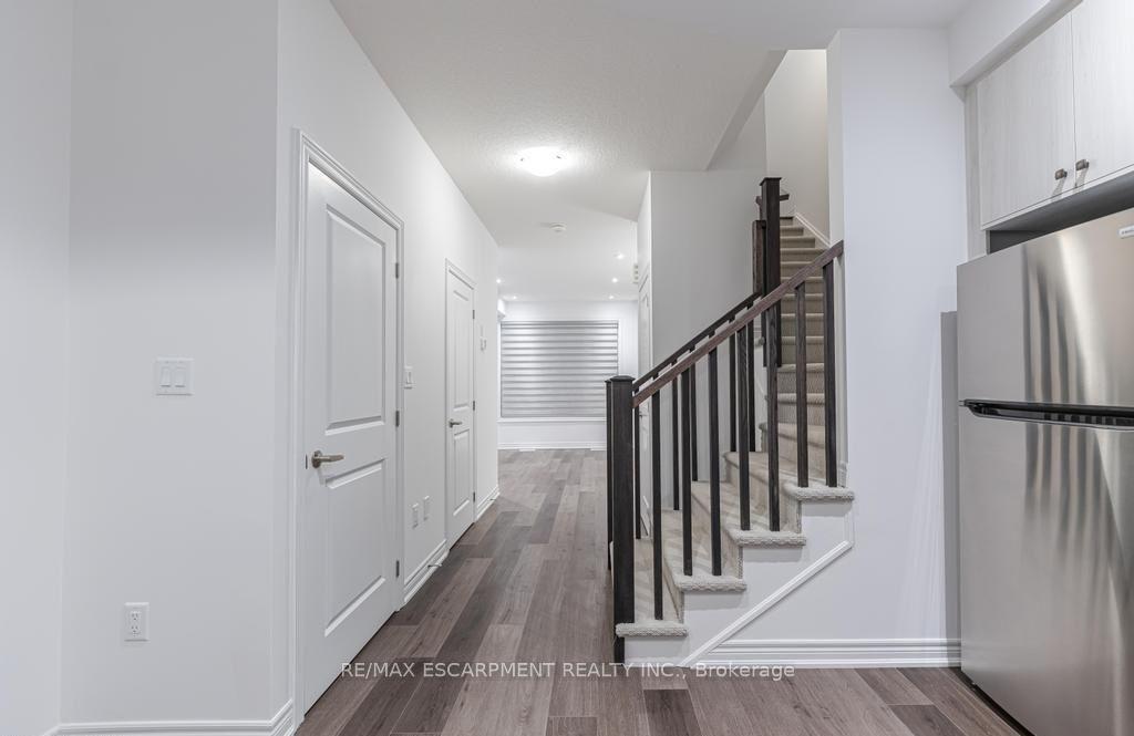 Photo 9 of Unit 22, 120 Court Drive, Brant, Paris — HOMEH