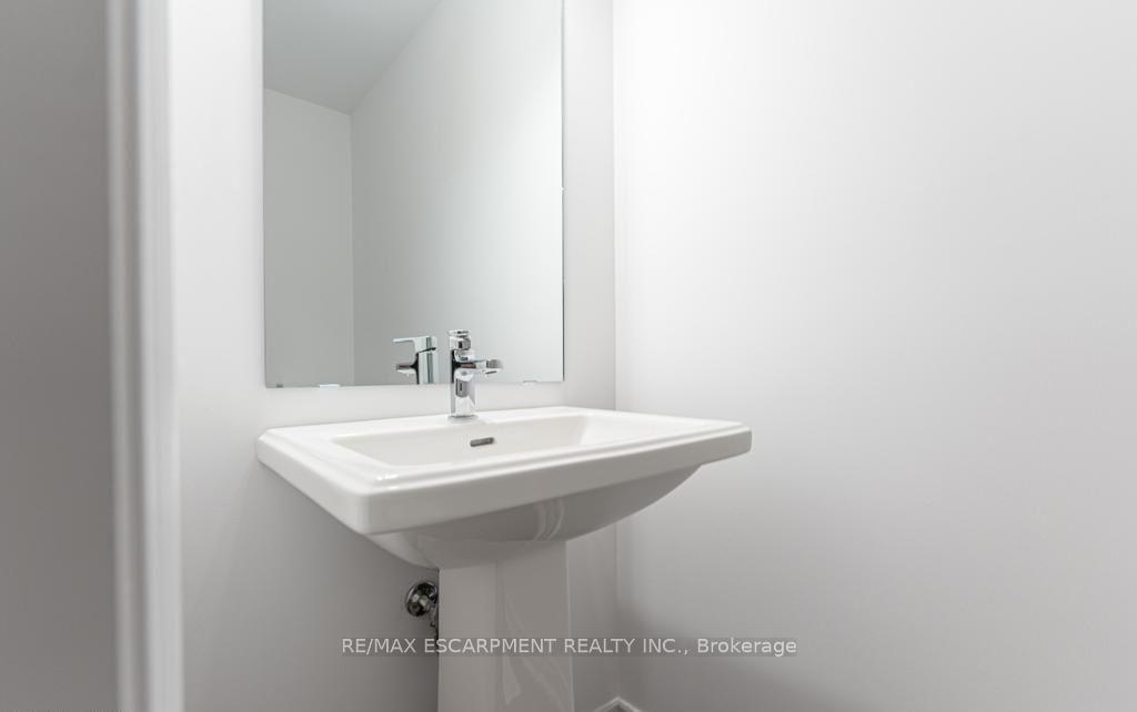 Photo 11 of Unit 22, 120 Court Drive, Brant, Paris — HOMEH