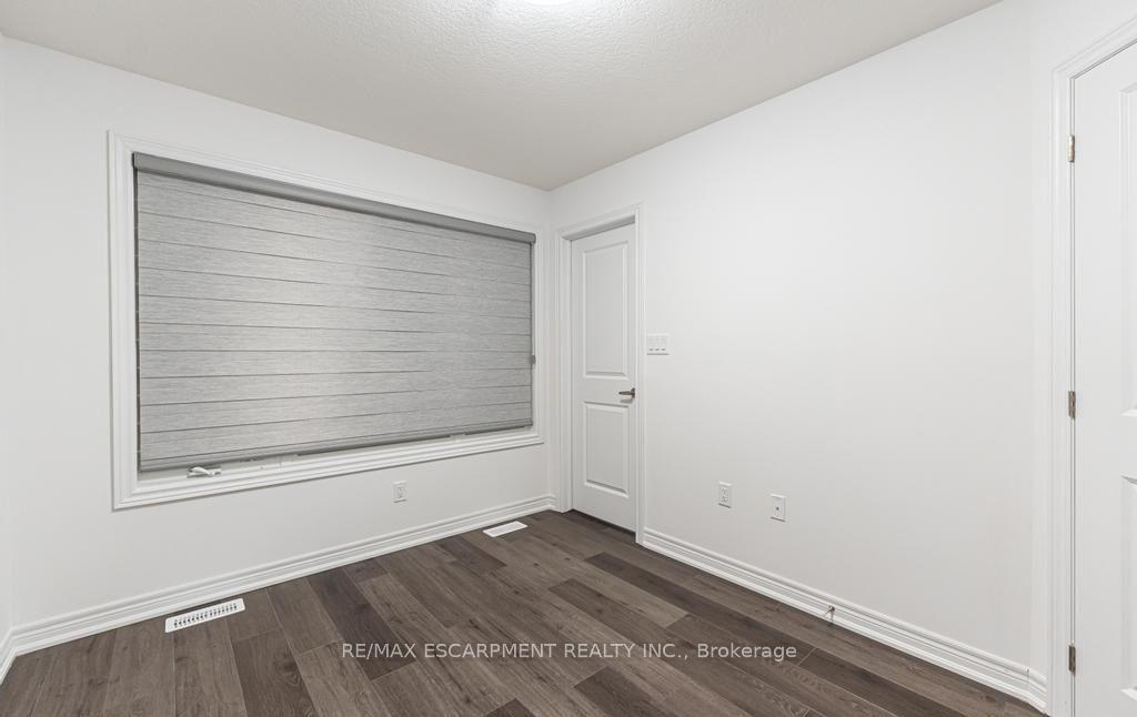 Photo 15 of Unit 22, 120 Court Drive, Brant, Paris — HOMEH