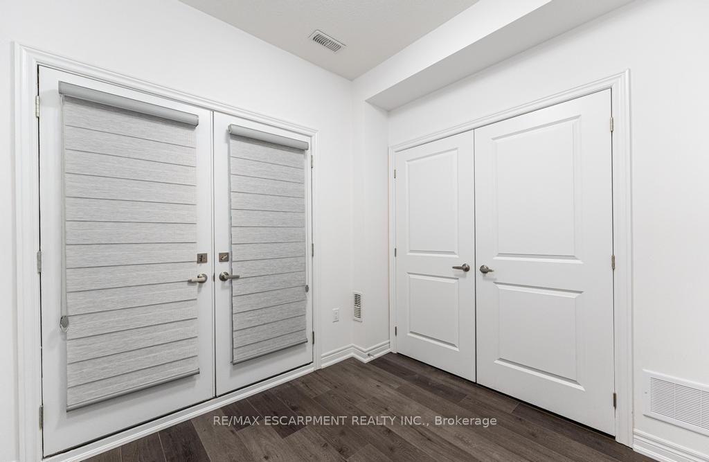 Photo 21 of Unit 22, 120 Court Drive, Brant, Paris — HOMEH