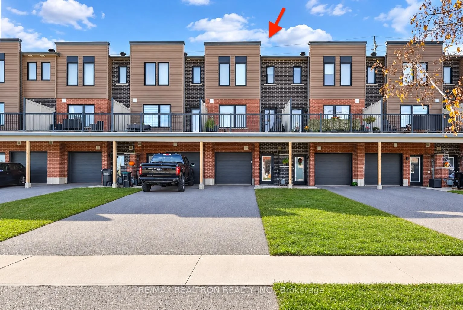 Photo of 7 Fairlane Avenue