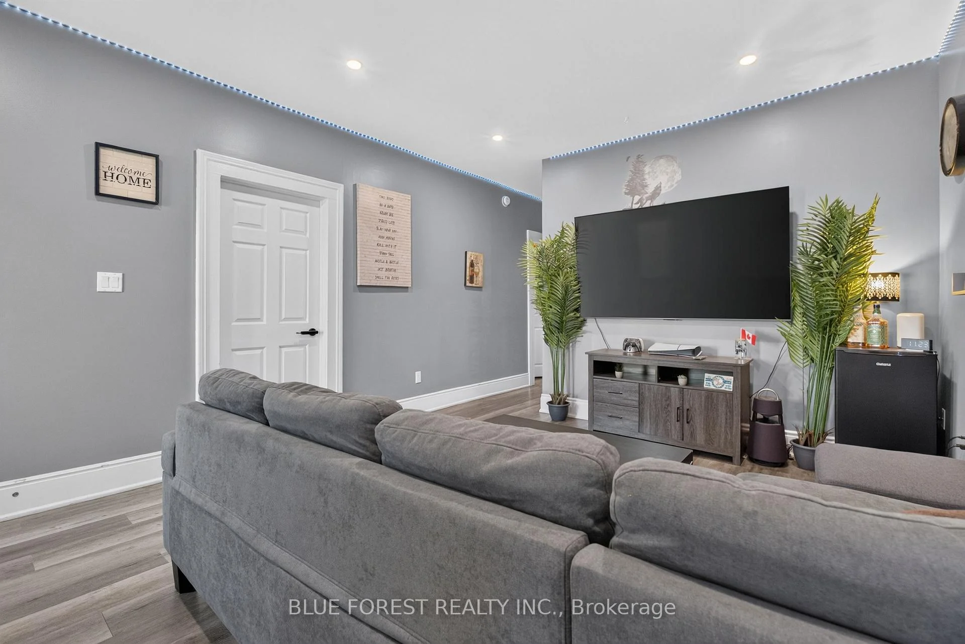 Photo 7 of 225 Simcoe Street, London, East K — HOMEH