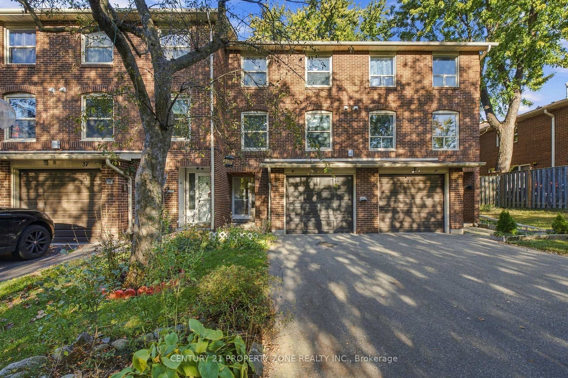 Photo of 38 Eden Park